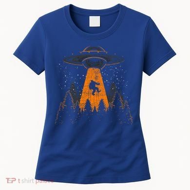 Bigfoot Sasquatch Ufo Alien Abduction Yeti Cryptid Bigfoot Women's T-Shirt