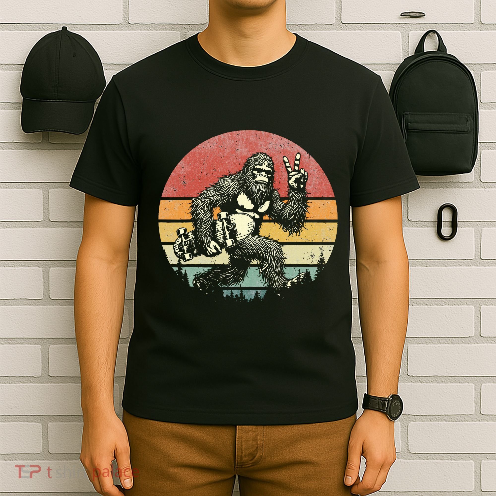 Bigfoot Skater Vintage Sasquatch Skateboarding T-Shirt