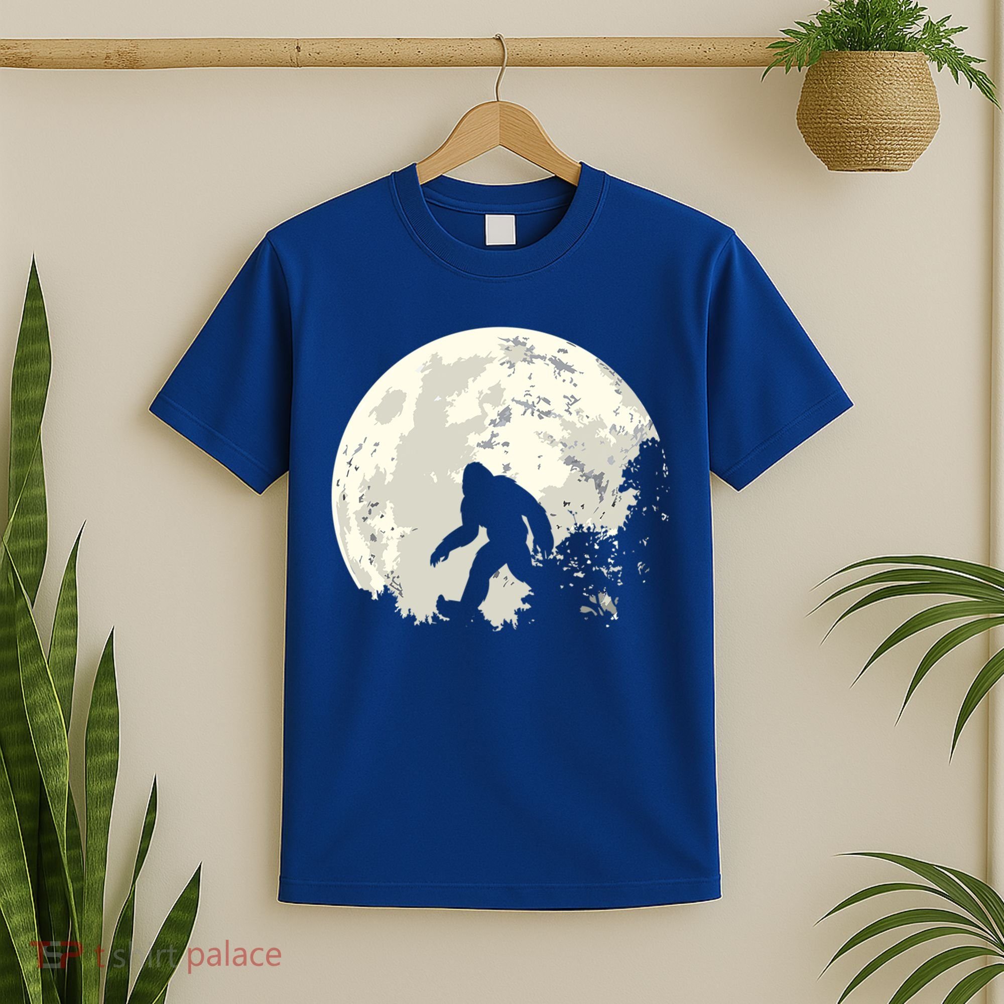 Bigfoot Sasquatch Yeti Gift T-Shirt