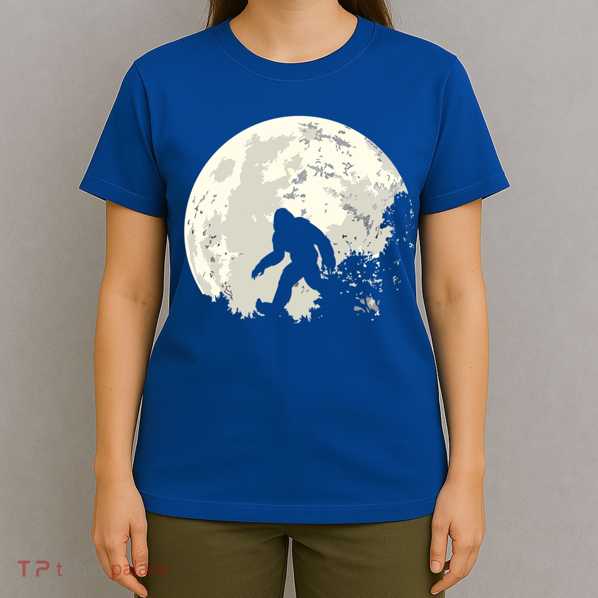 Bigfoot Sasquatch Yeti Gift T-Shirt
