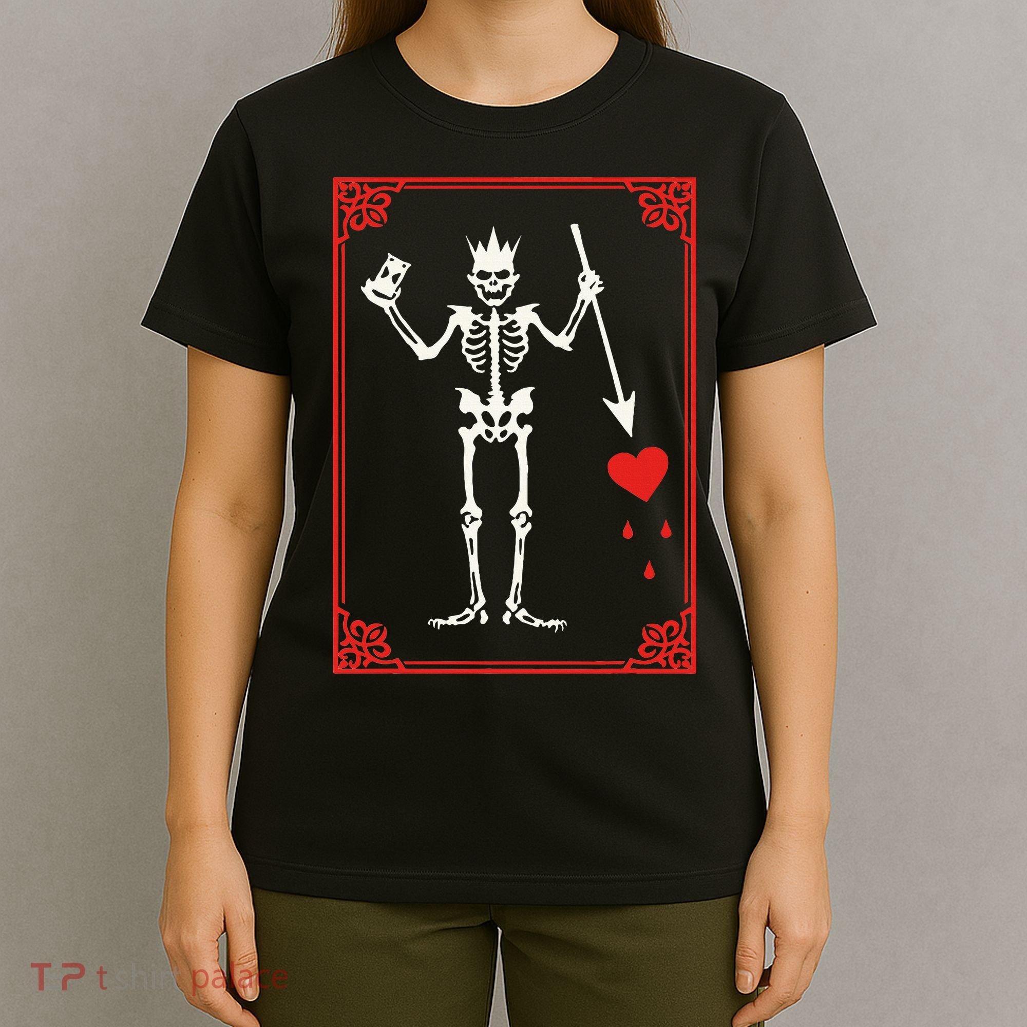Blackbeard The Pirate Battle Flag Jolly Roger Military Army T-Shirt