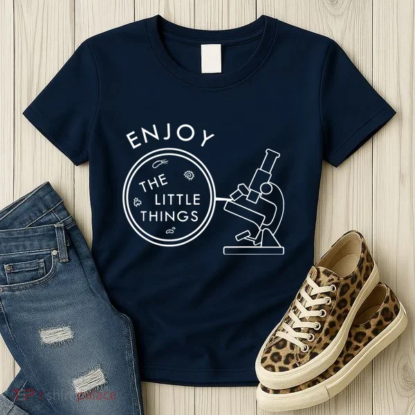 Biology Teacher Student Microscope Gift Biology Women's T-Shirt