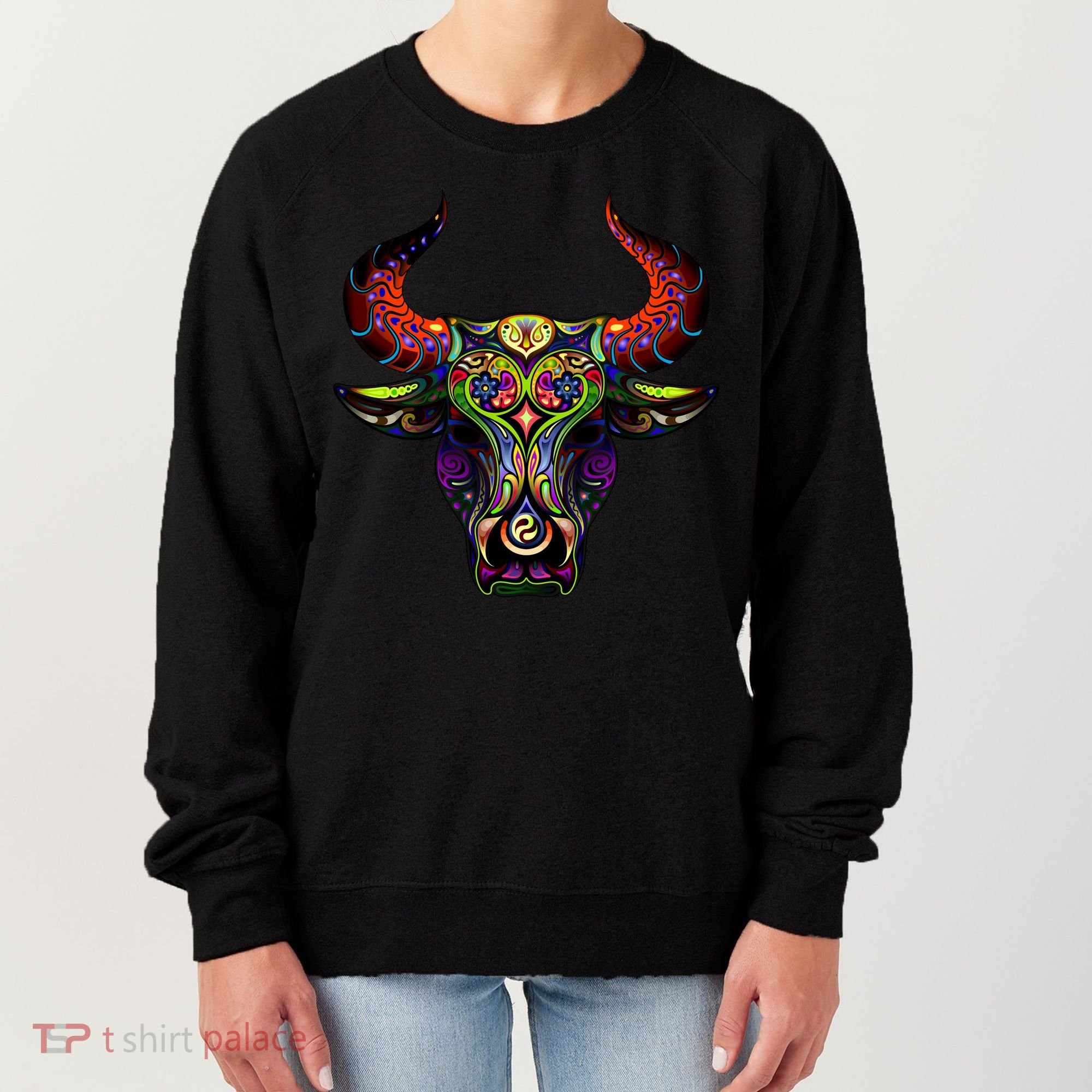 Bull Silhouette Head and Horns Women's Sweatshirt