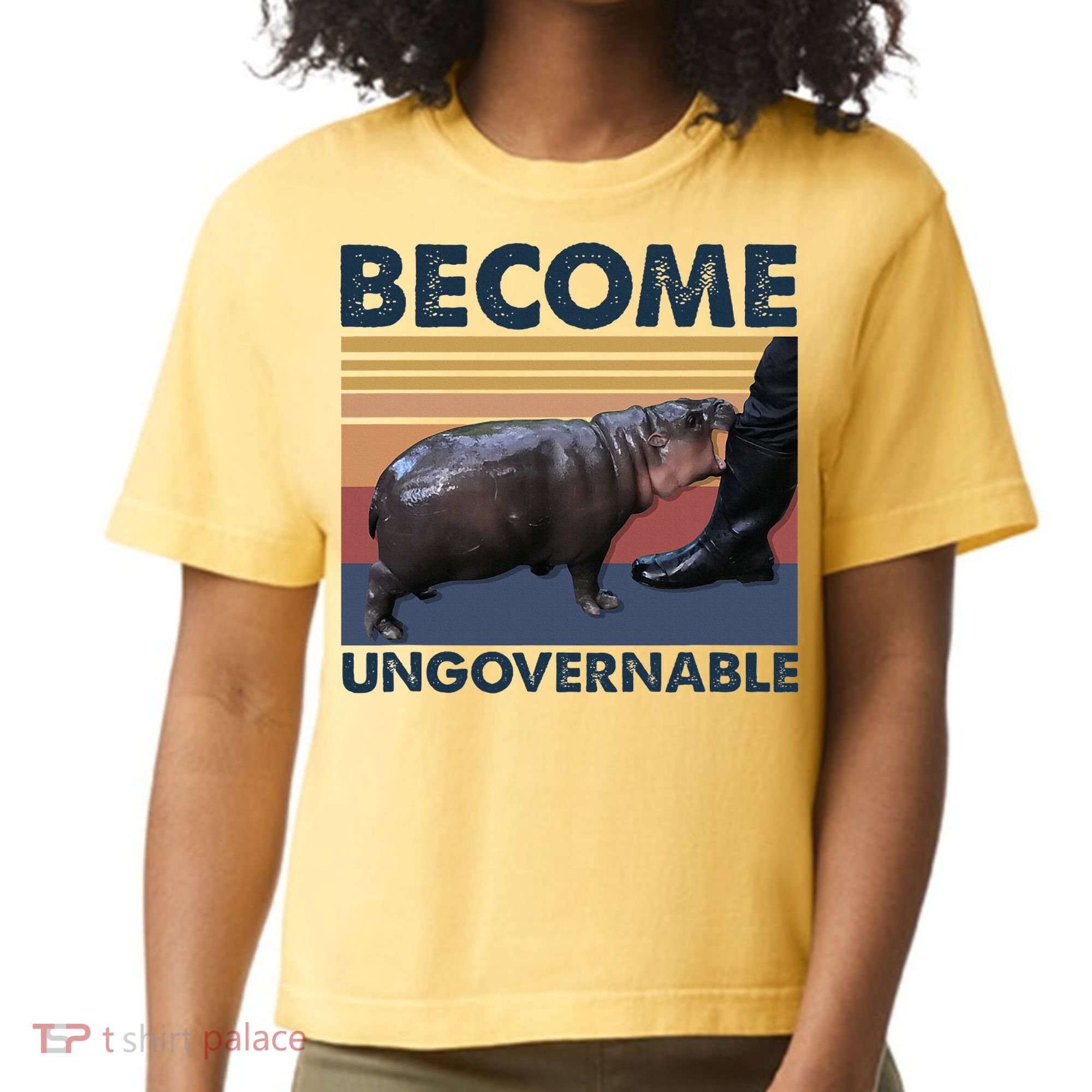 Become Ungovernable Moo Deng Cute Baby Hippo Funny Hippo Comfort Colors Boxy T-Shirt
