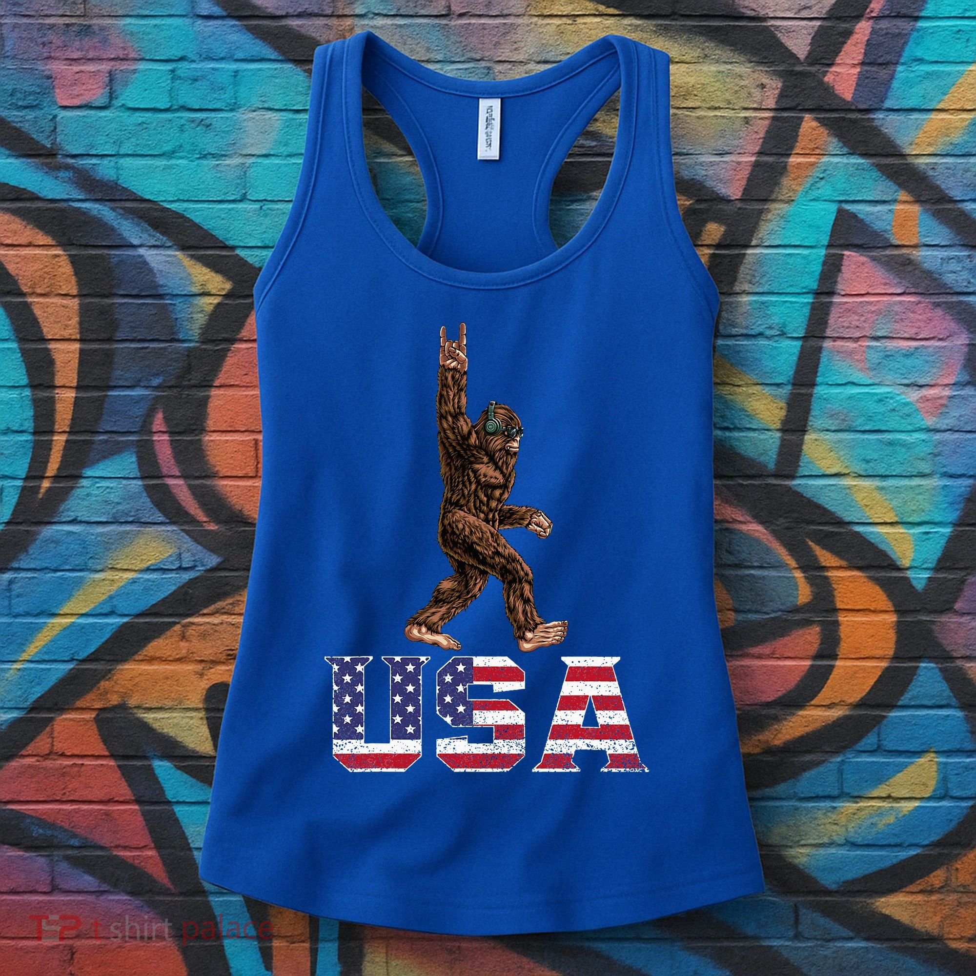 Bigfoot Usa Patriotic For Sasquatch Rock On Women's Tank Top