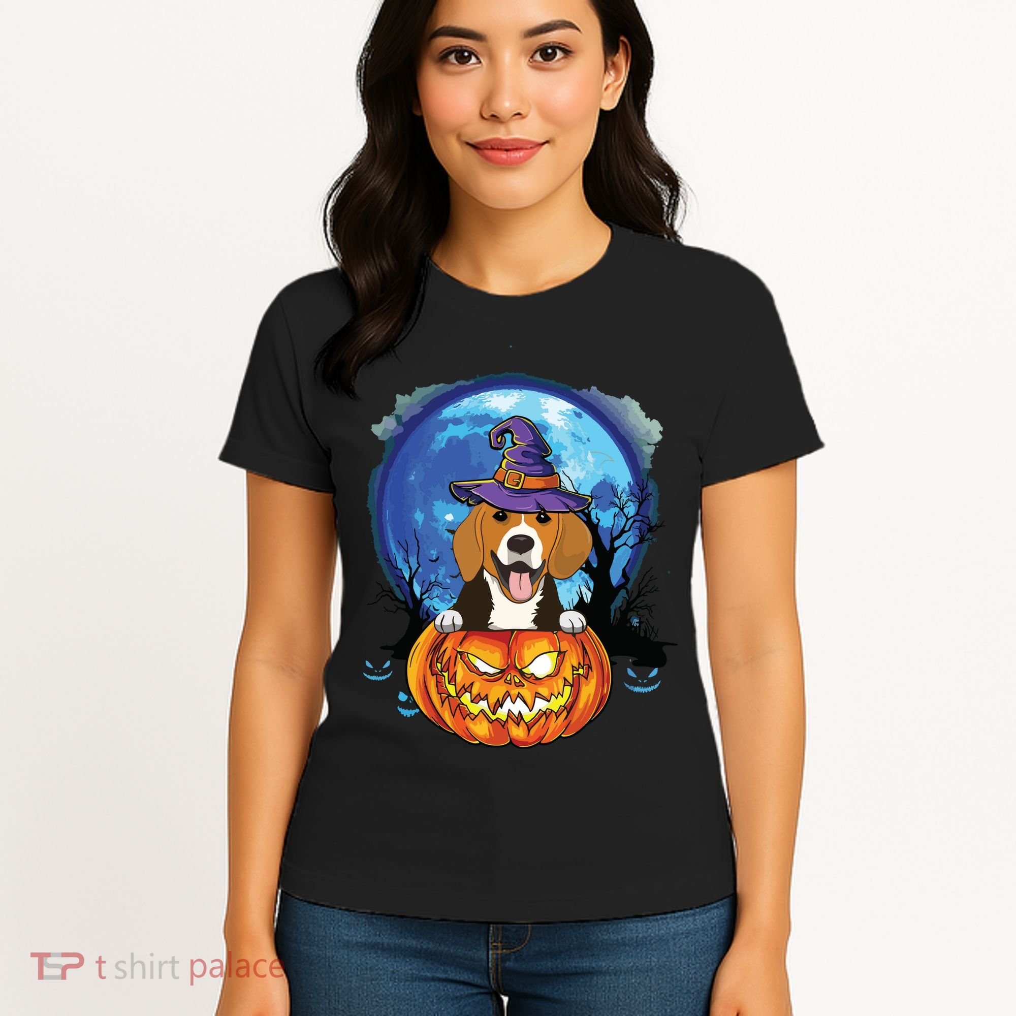 Beagle Witch Hat Pumpkin Scary Halloween Dog Lovers Women's T-Shirt