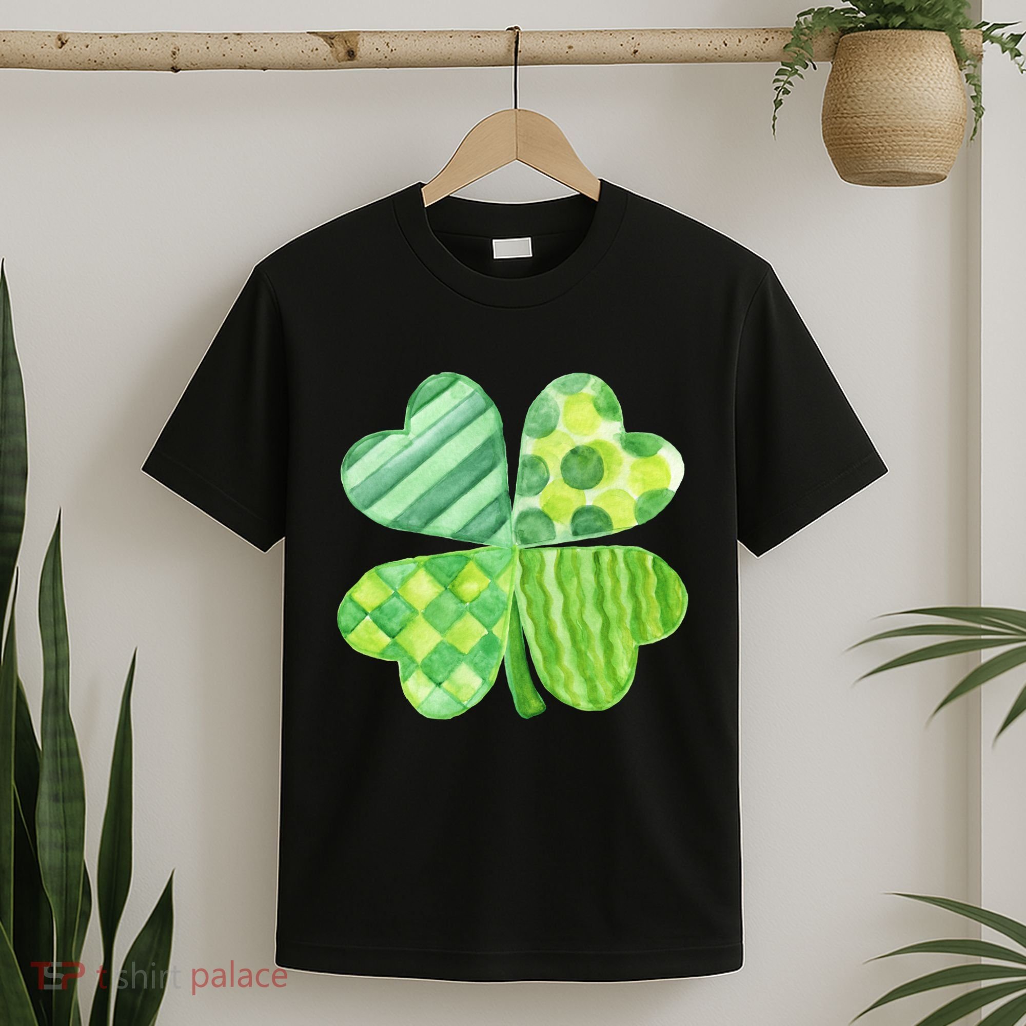 Cute 4 Leaf Clover Irish St Patricks Day T-Shirt