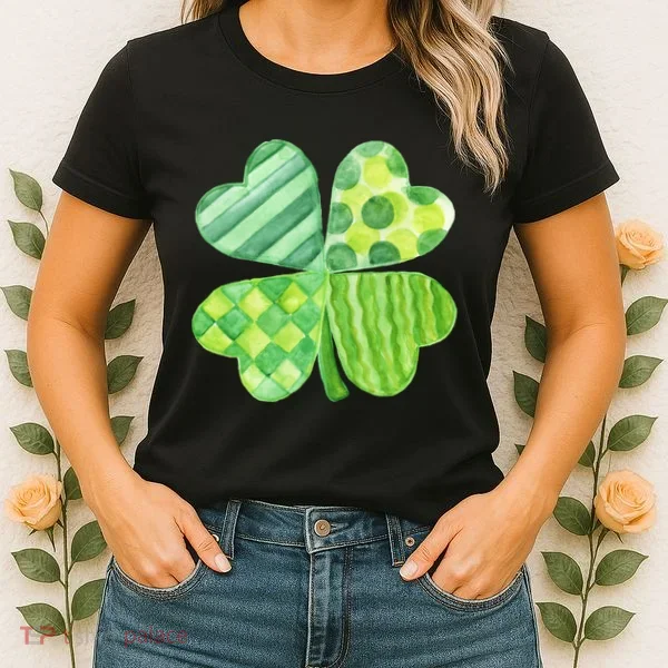Cute 4 Leaf Clover Irish St Patricks Day Women's T-Shirt