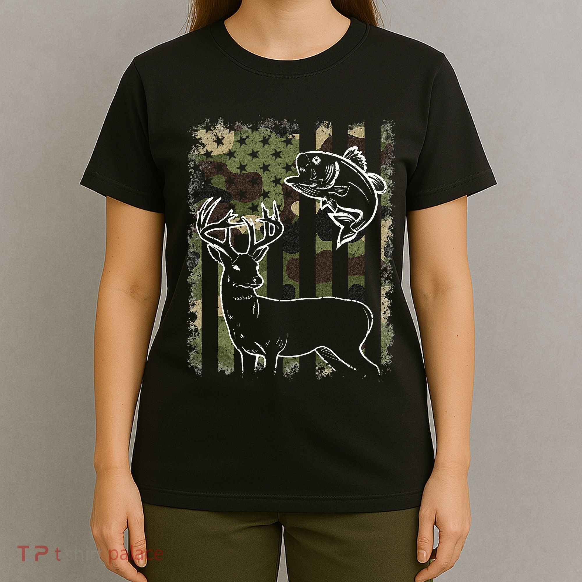 Camouflage American Flag Fishing Hunting Hunter Deer Fish T-Shirt