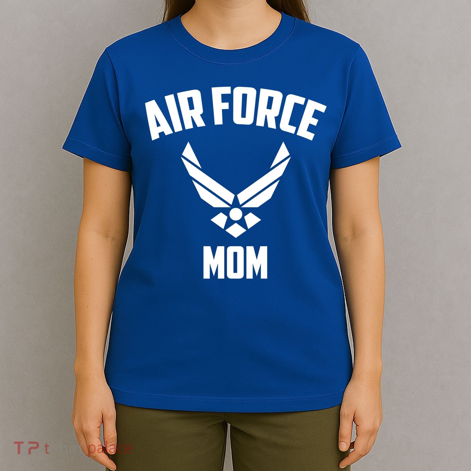 Cool Air Force Mom Gift Best Proud Military Veteran Women Funny Gift T-Shirt