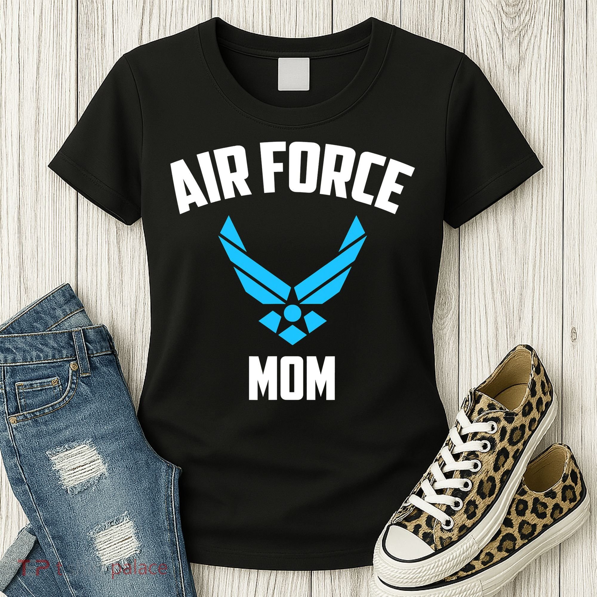 Cool Air Force Mom Best Proud Military Veteran Women's T-Shirt