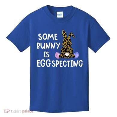Cute Announcefunny Gift Easter Expecting Pregnant Mom Gift Kids T-Shirt