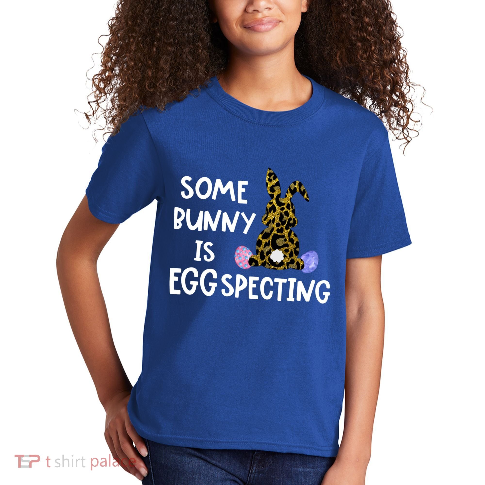 Cute Announcefunny Gift Easter Expecting Pregnant Mom Gift Kids T-Shirt
