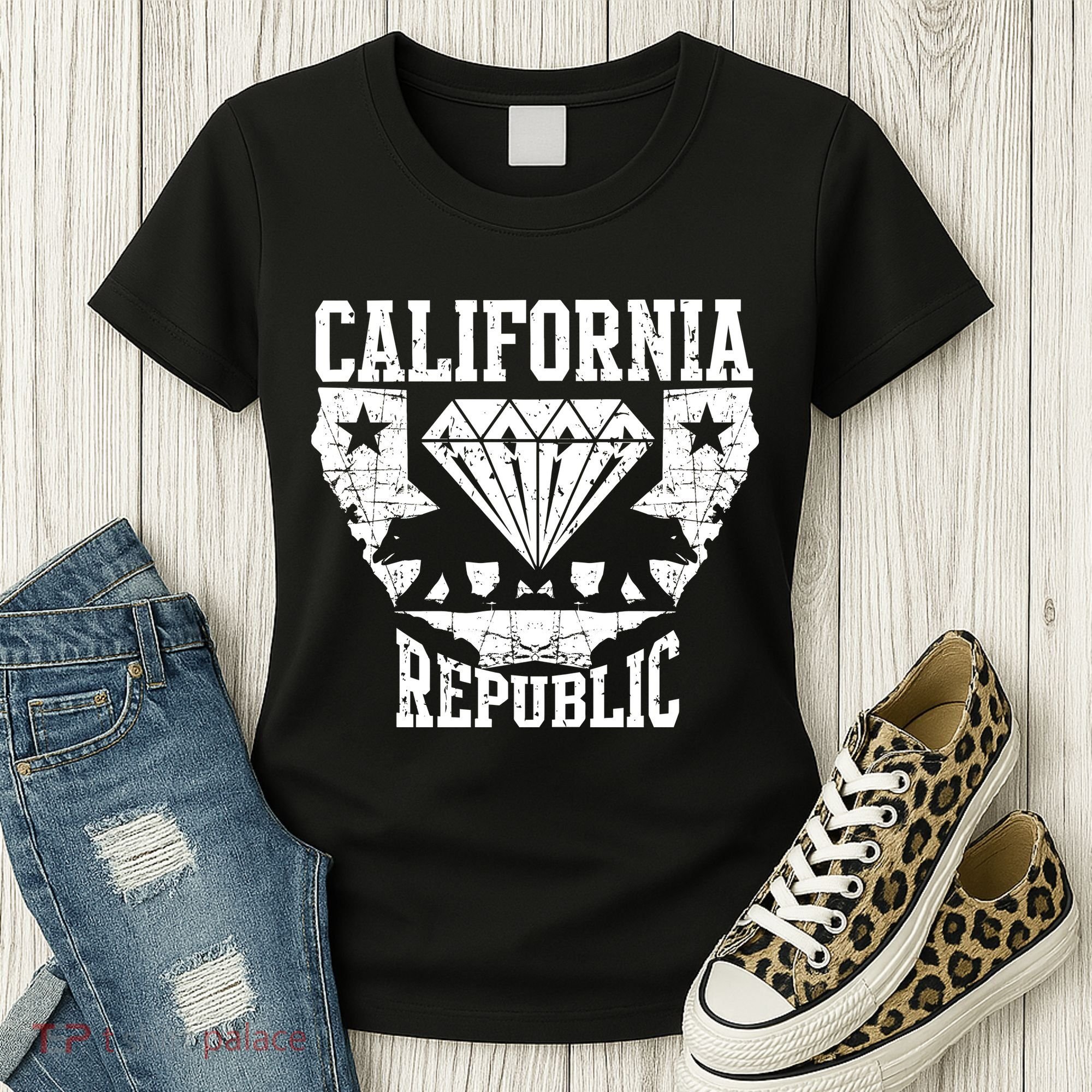 California Republic Diamond State Bear Women's T-Shirt