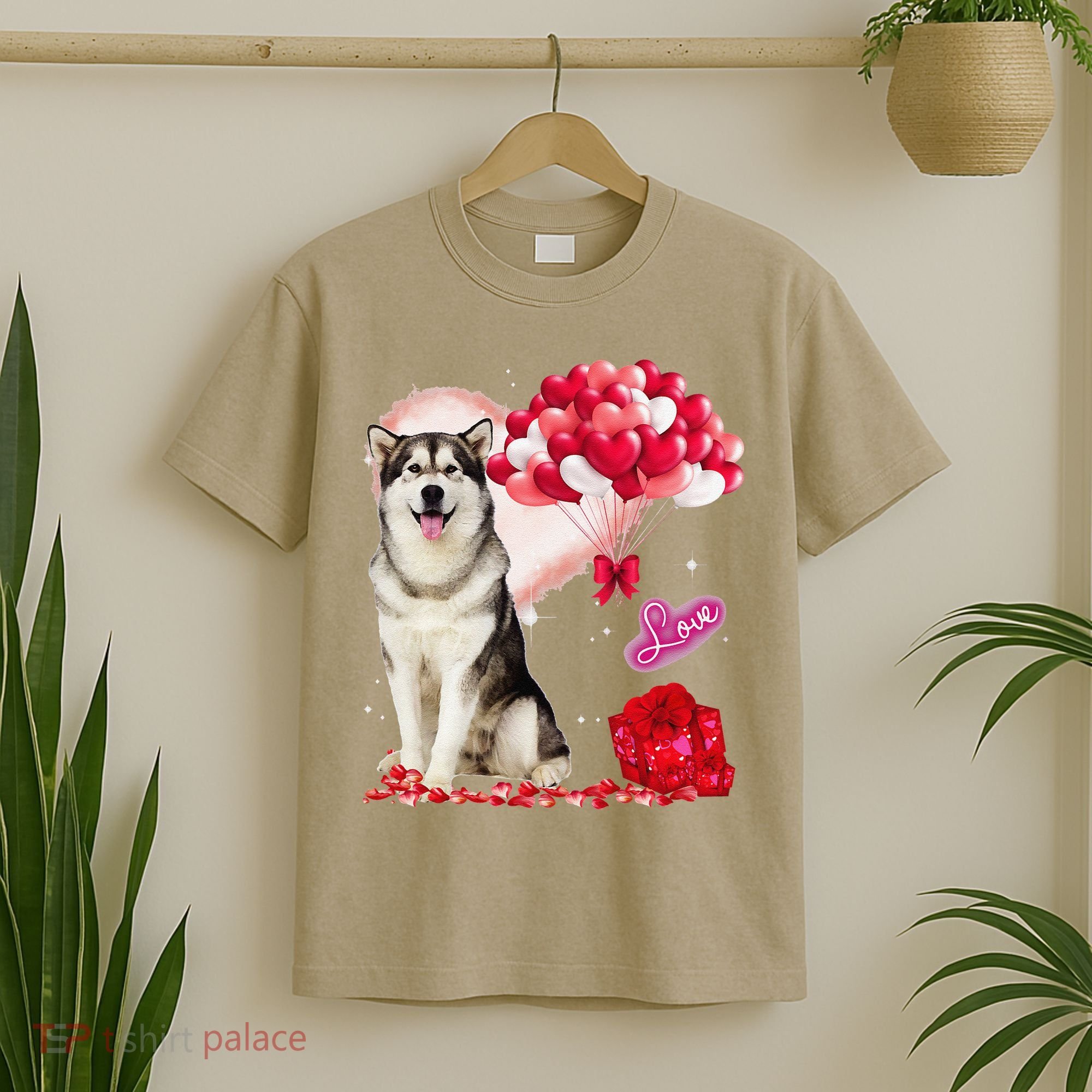 Cute Alaskan Malamute Balloon Heart Valentine's Day T-Shirt