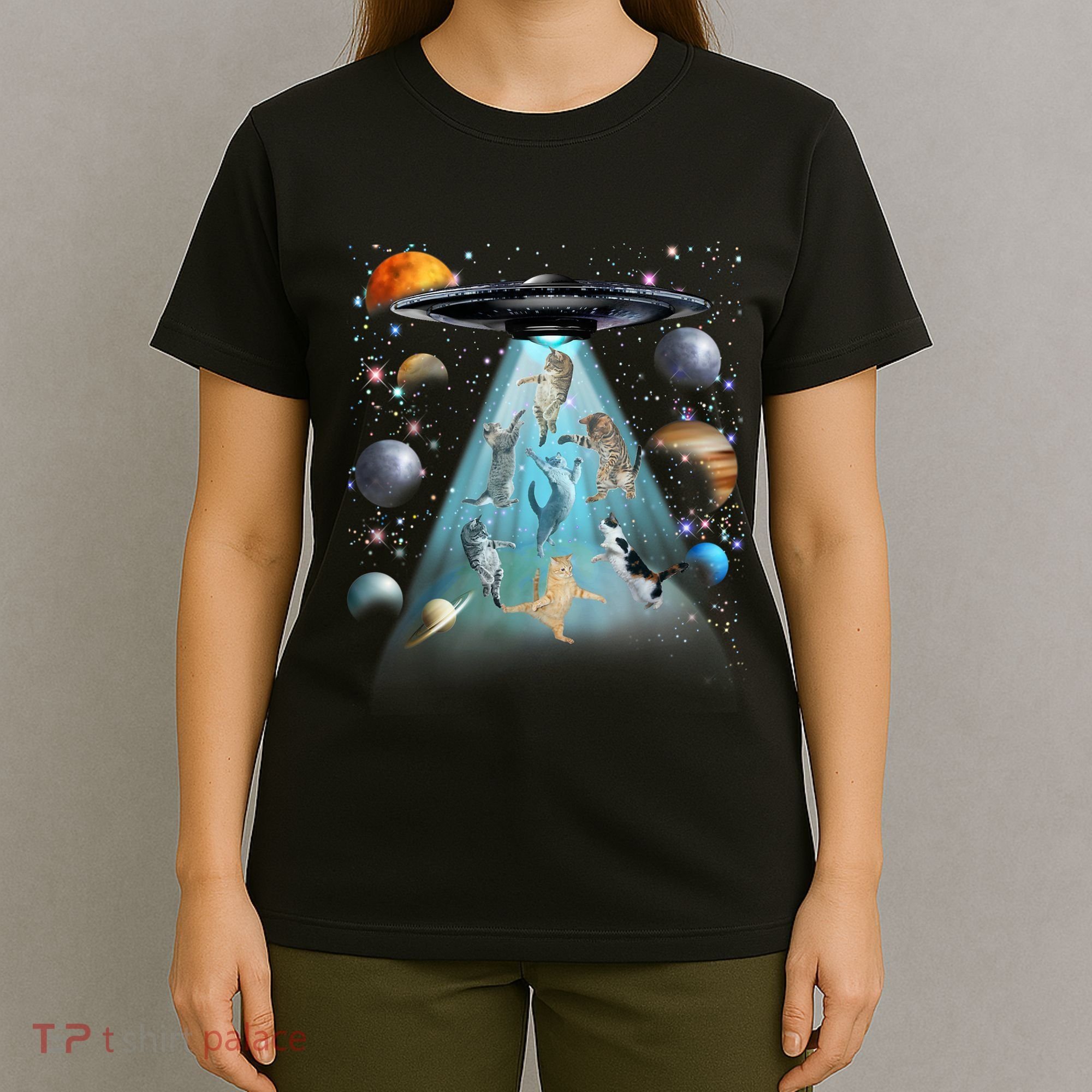 Cat Alien Ufo Gifts Space Cat Galaxy Cat Funny For Cat Dad Cat Mom Cat Lover T-Shirt