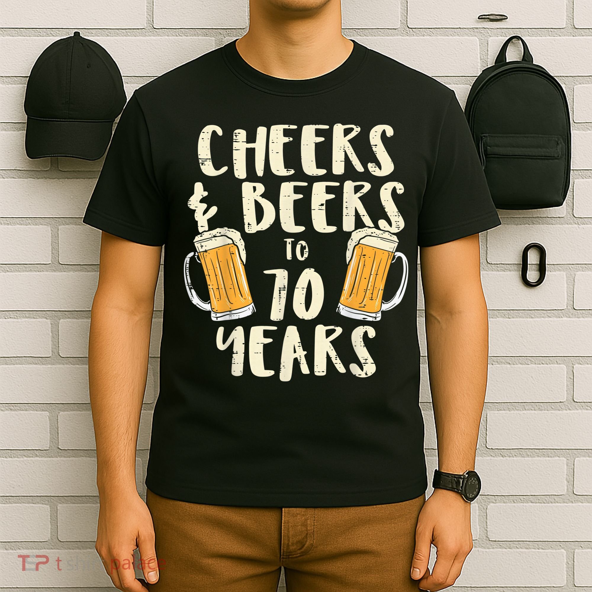  Cheers Beers 70 Years Old 70th Birthday Drinking Gift  T-Shirt