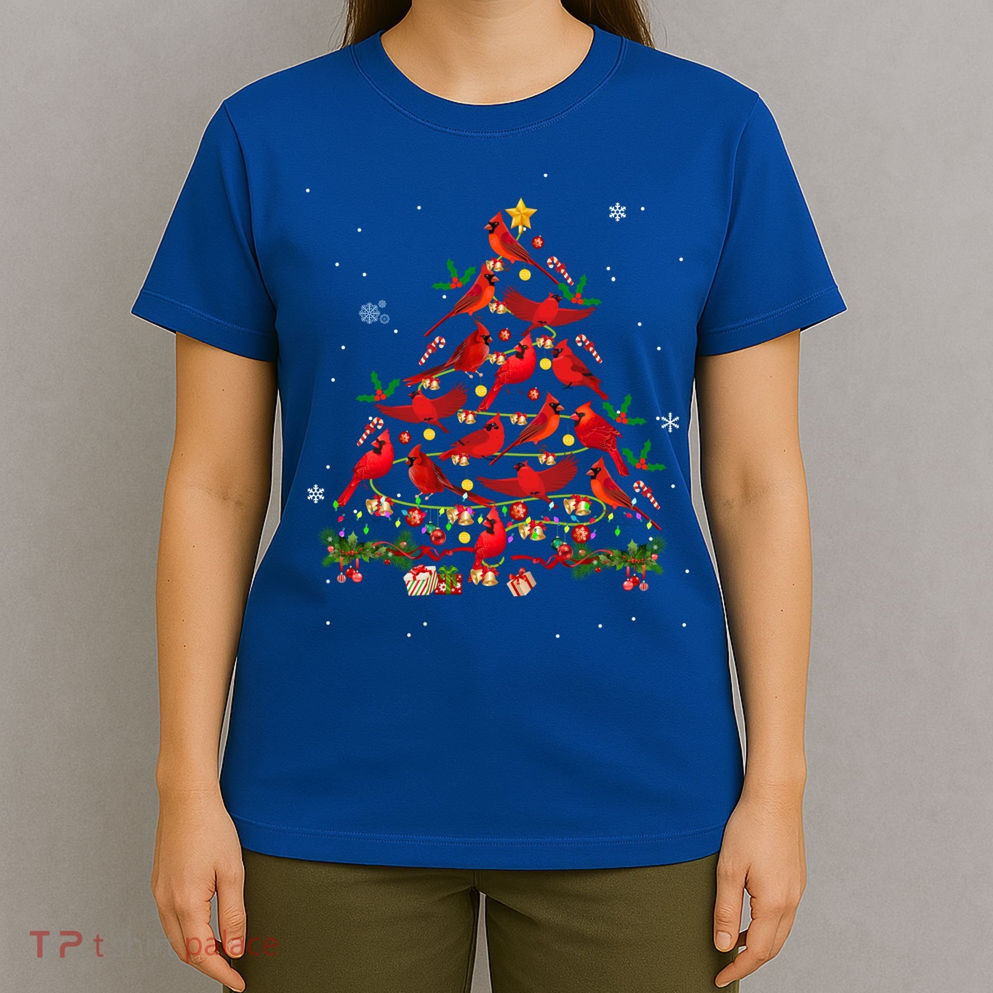 Cardinal Bird Christmas Tree Cardinals Lovers Xmas Family Gift T-Shirt
