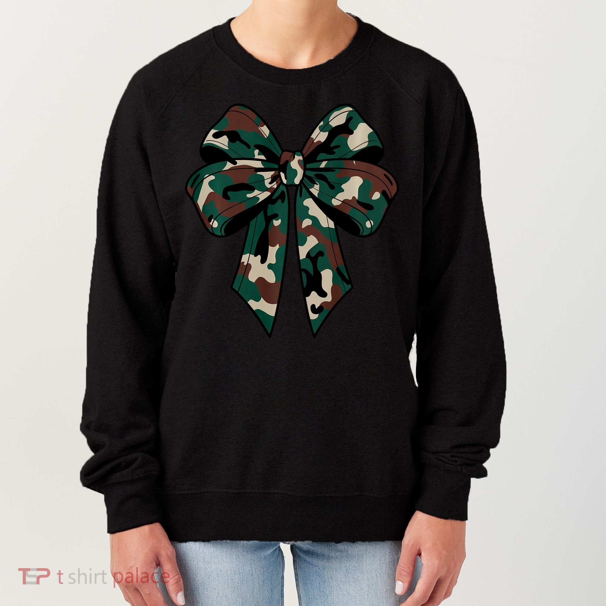 Coquette Bow Camouflage Women's Sweatshirt