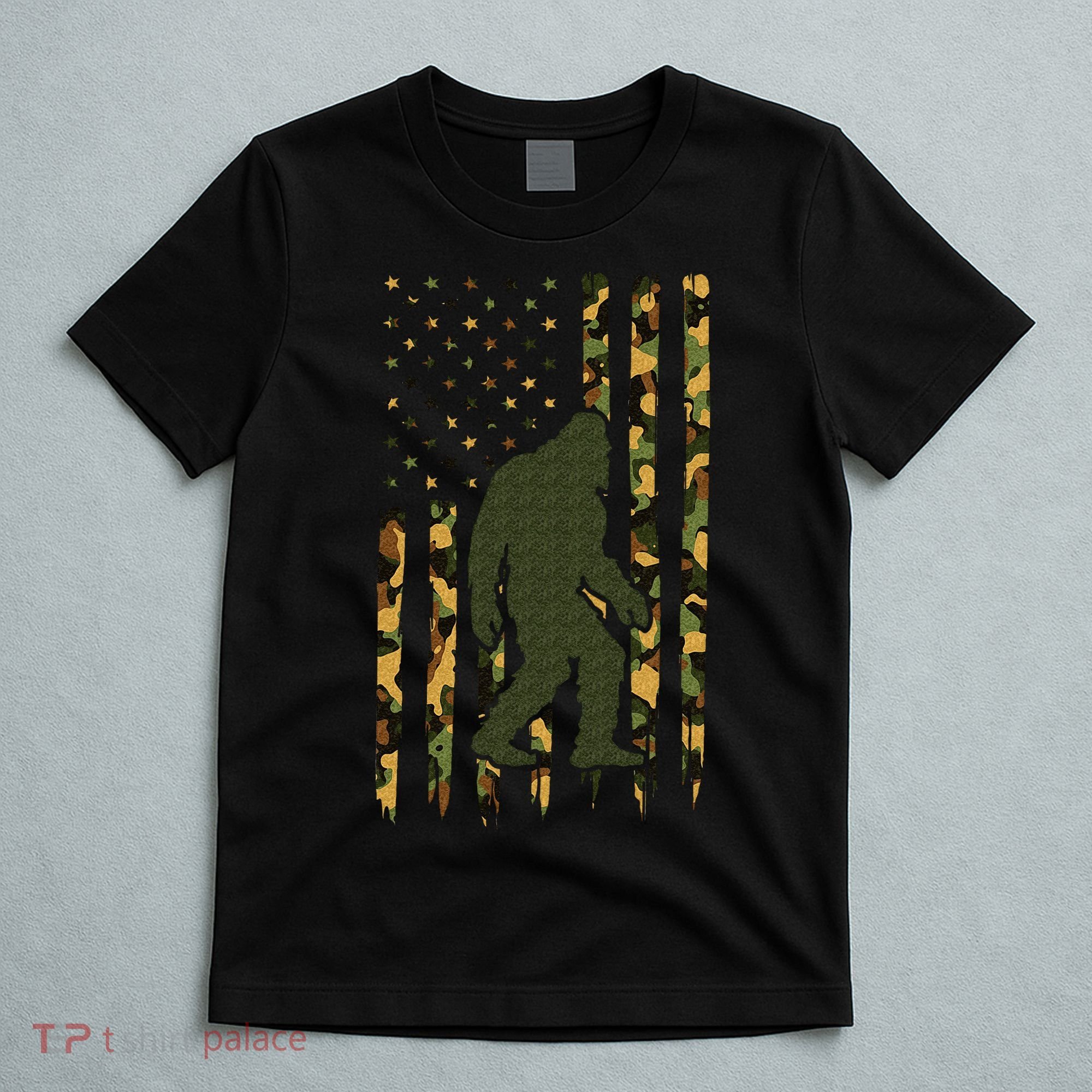 Camo Big Foot Sasquatch Vintage Bigfoot American Flag T-Shirt
