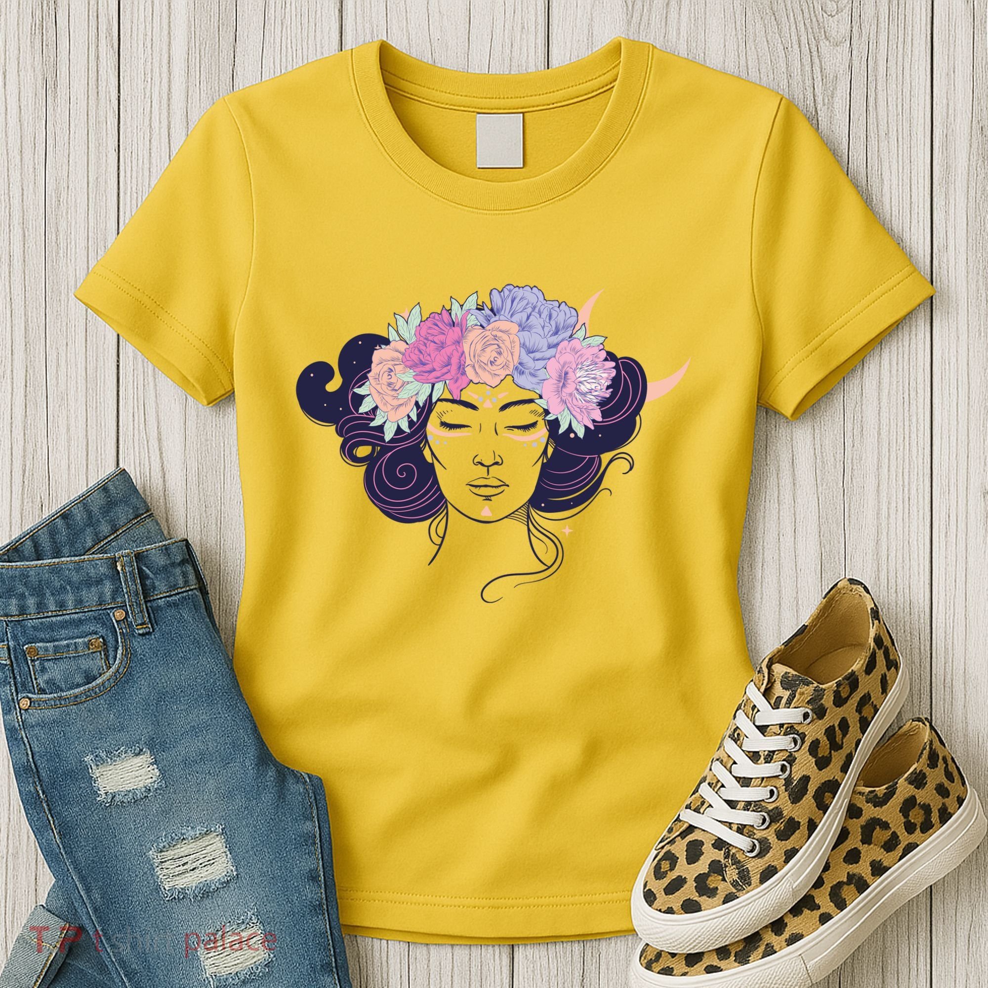 Cute Boho Flower Crown Woman Women's T-Shirt