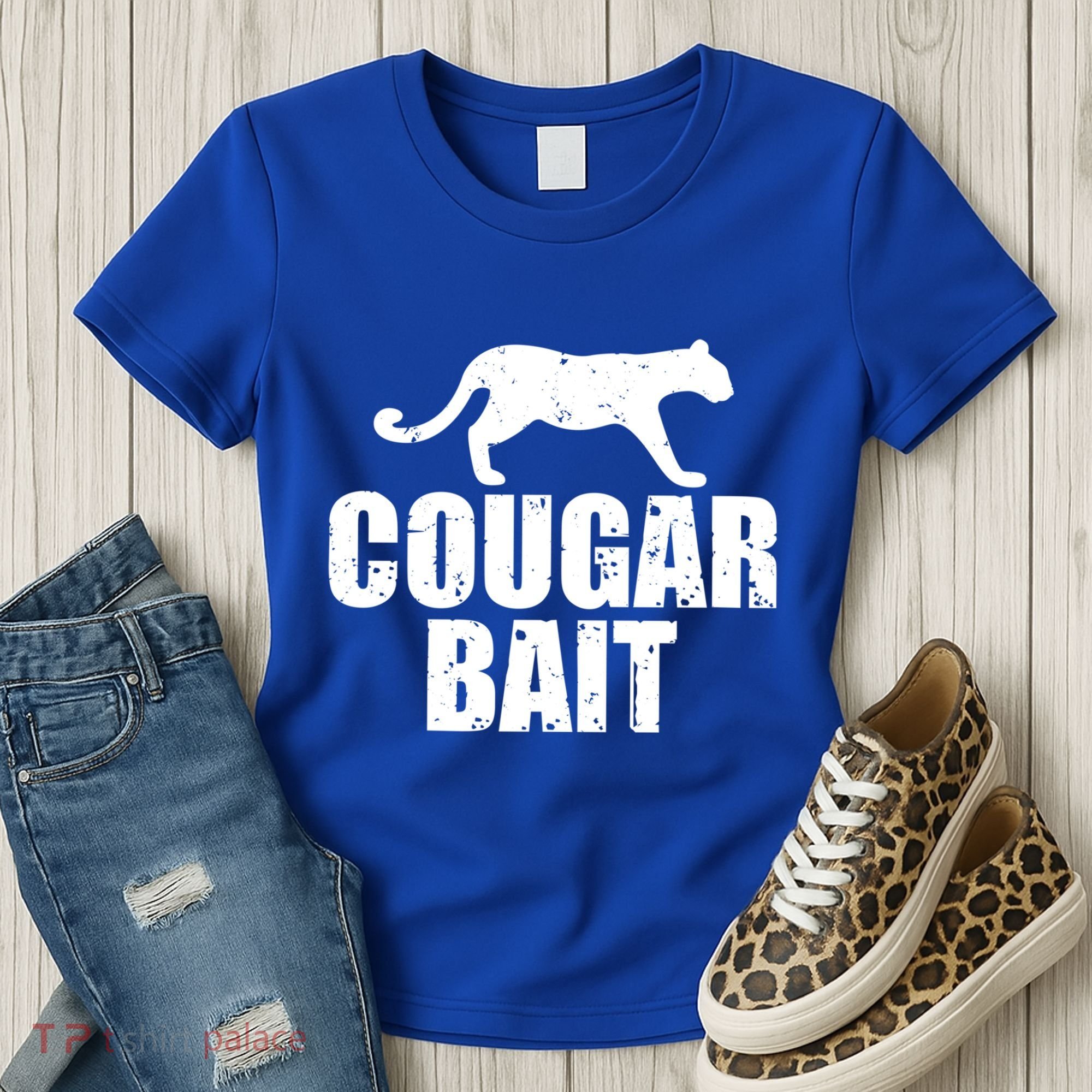 Cougar Bait Funny Gift Cougar Hunting Fishing Dirty Joke Gift Women's T-Shirt