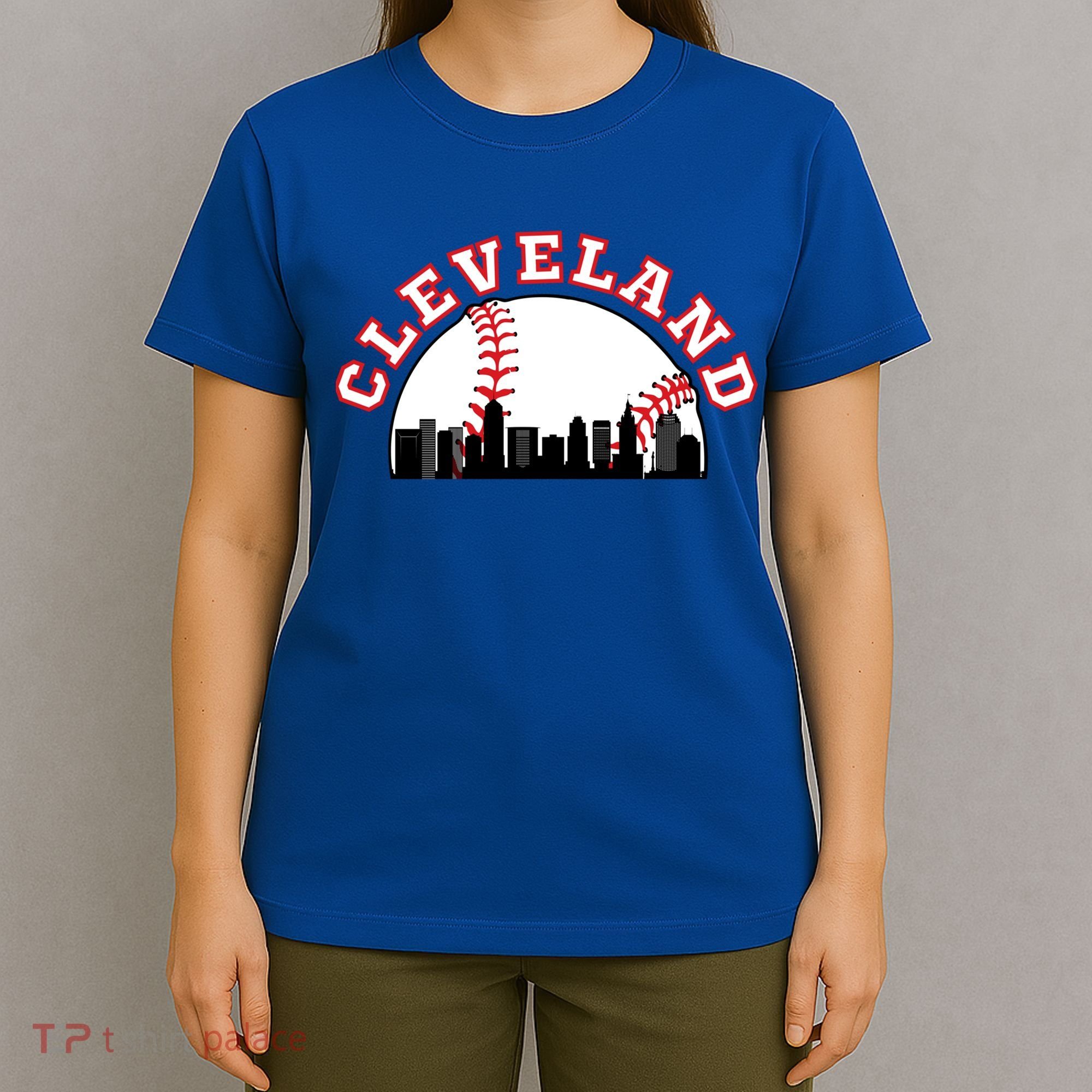 Cleveland Baseball Gift Cleveland Oh Cityscape Cle Skyline Gift T-Shirt