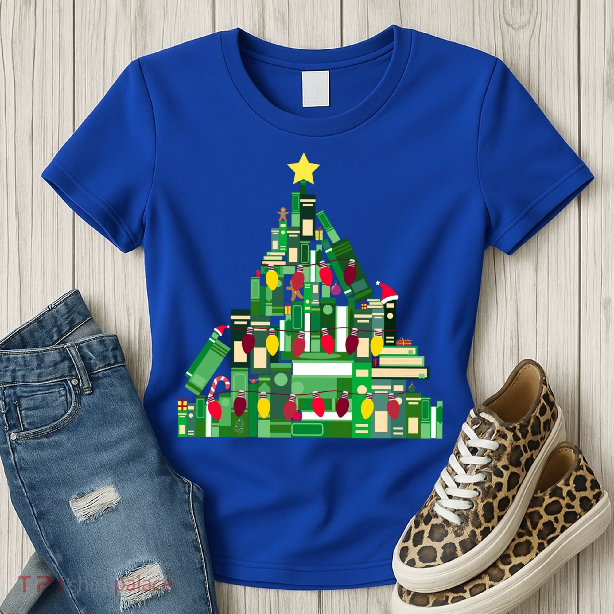 Christmas Book Lover Xmas Tree Reading Nerd Great Gift Women's T-Shirt