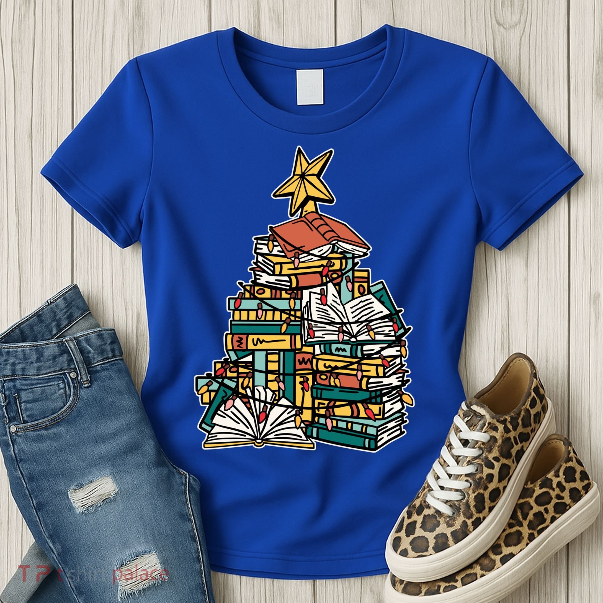 Christmas Book Lover Xmas Tree Reading Nerd Cool Gift Women's T-Shirt