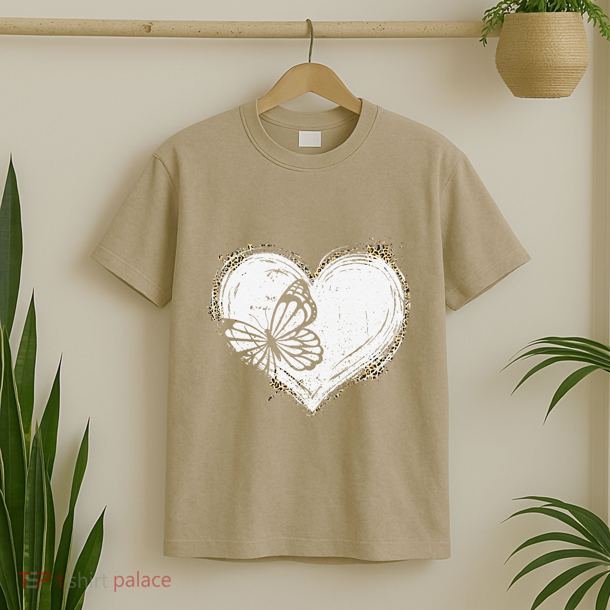 Cute Butterfly Monarchs Lovers Women Cutens Leopard T-Shirt