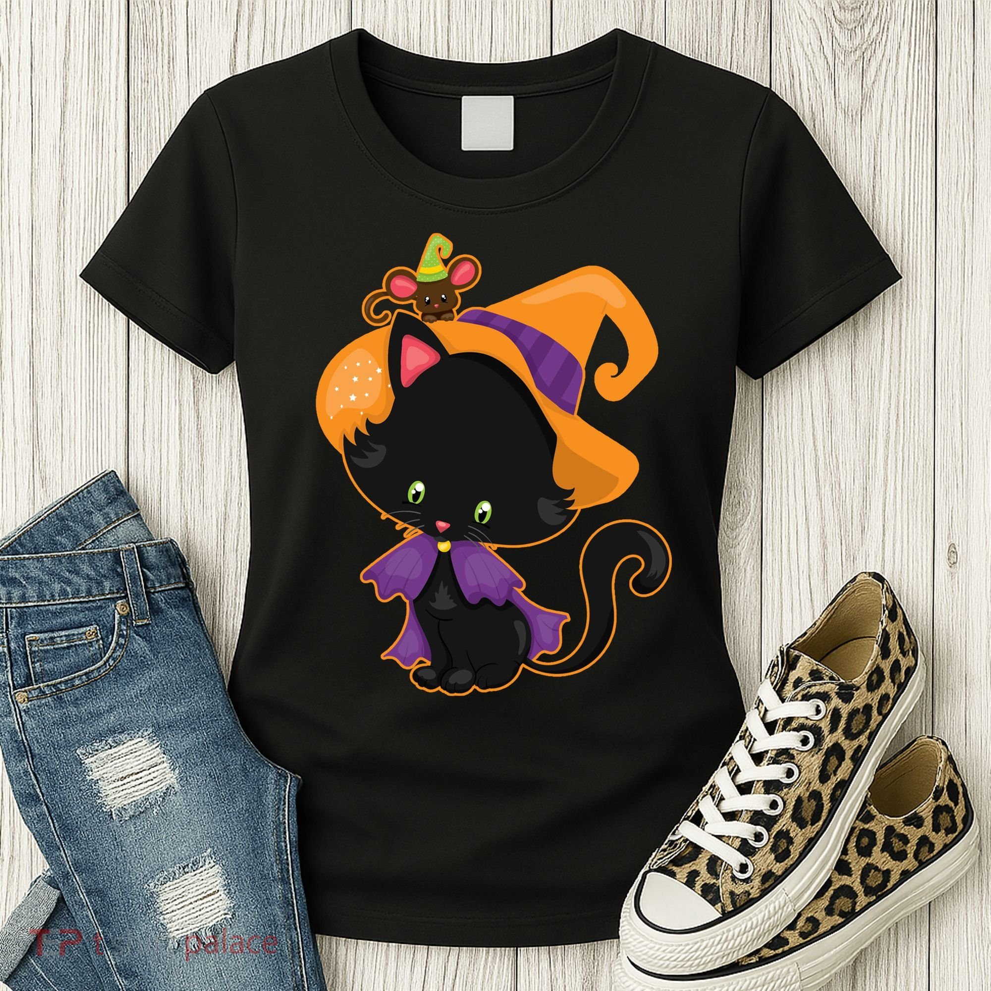 Cute Cat And Mouse Halloween Witch Women's T-Shirt