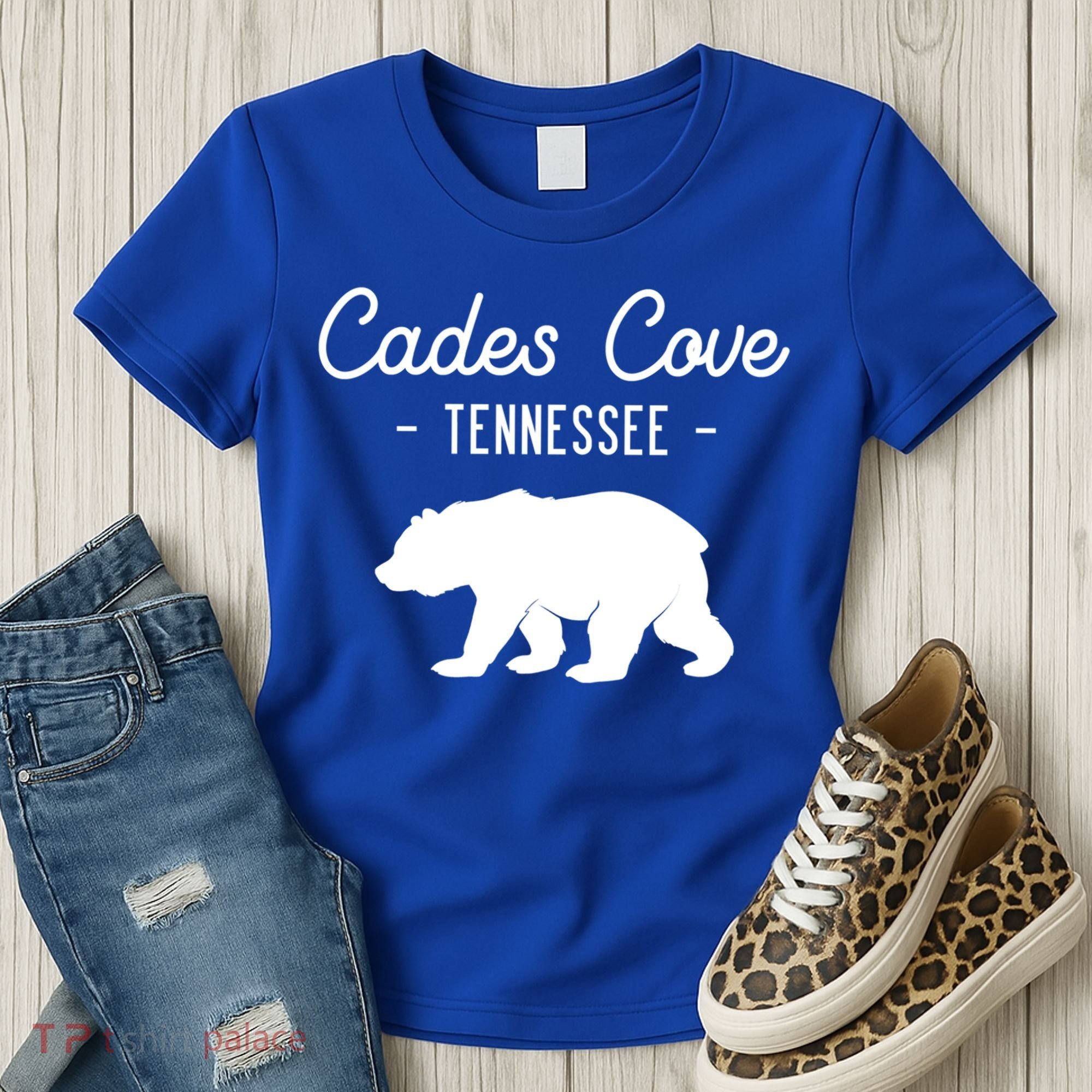 Cades Cove Bear Retro Tennessee Great Smoky Mountains Meaningful Gift Women's T-Shirt