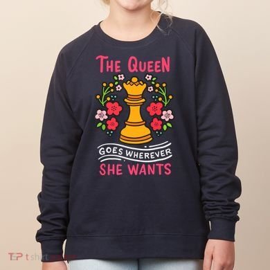 Chess Chessmen Chessboxing Queen Chess Player Gift Women's Sweatshirt