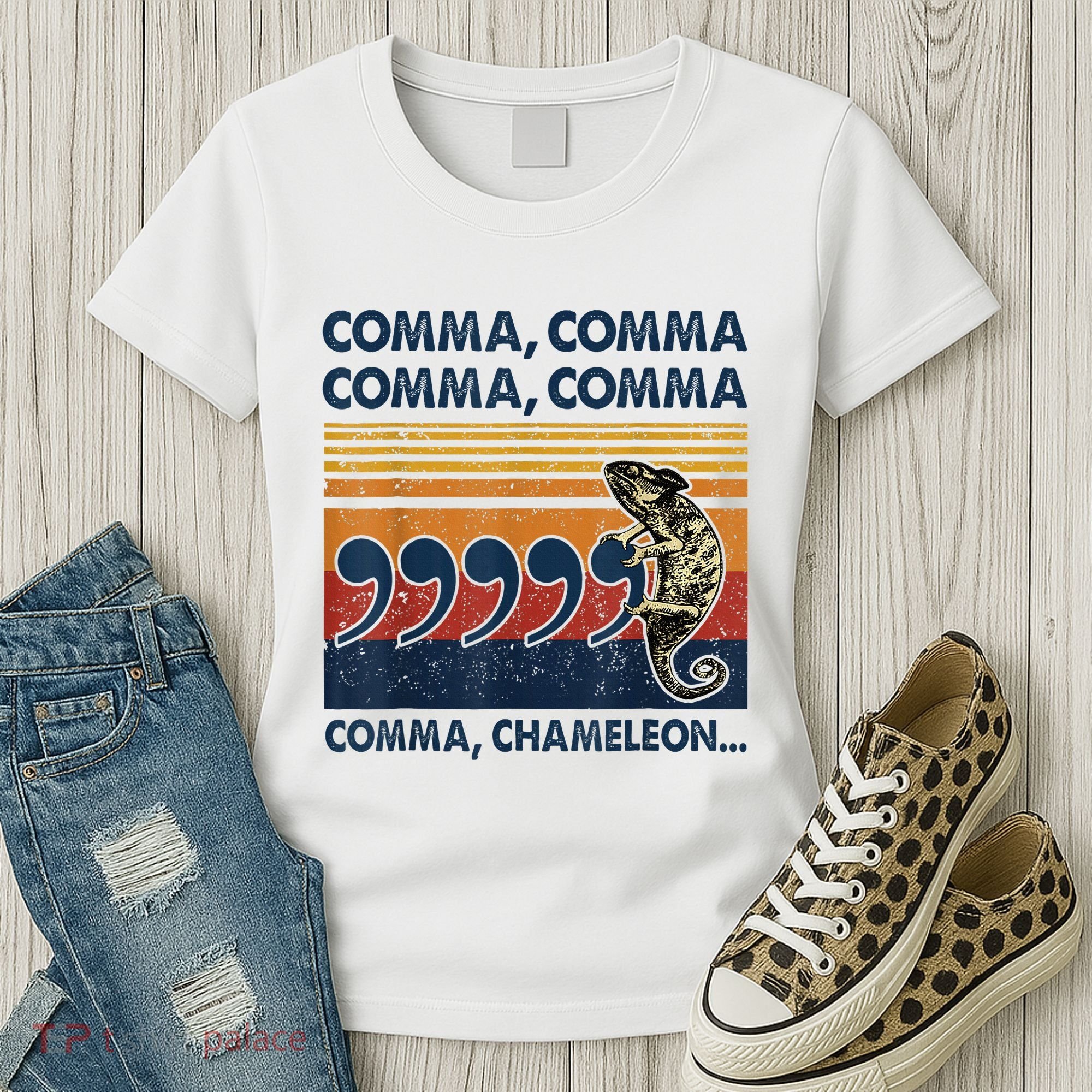 Comma Comma Chameleon Funny Grammar English Teacher Women's T-Shirt