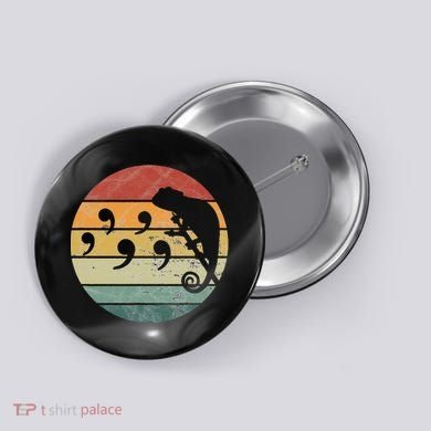 Comma Chameleon Button