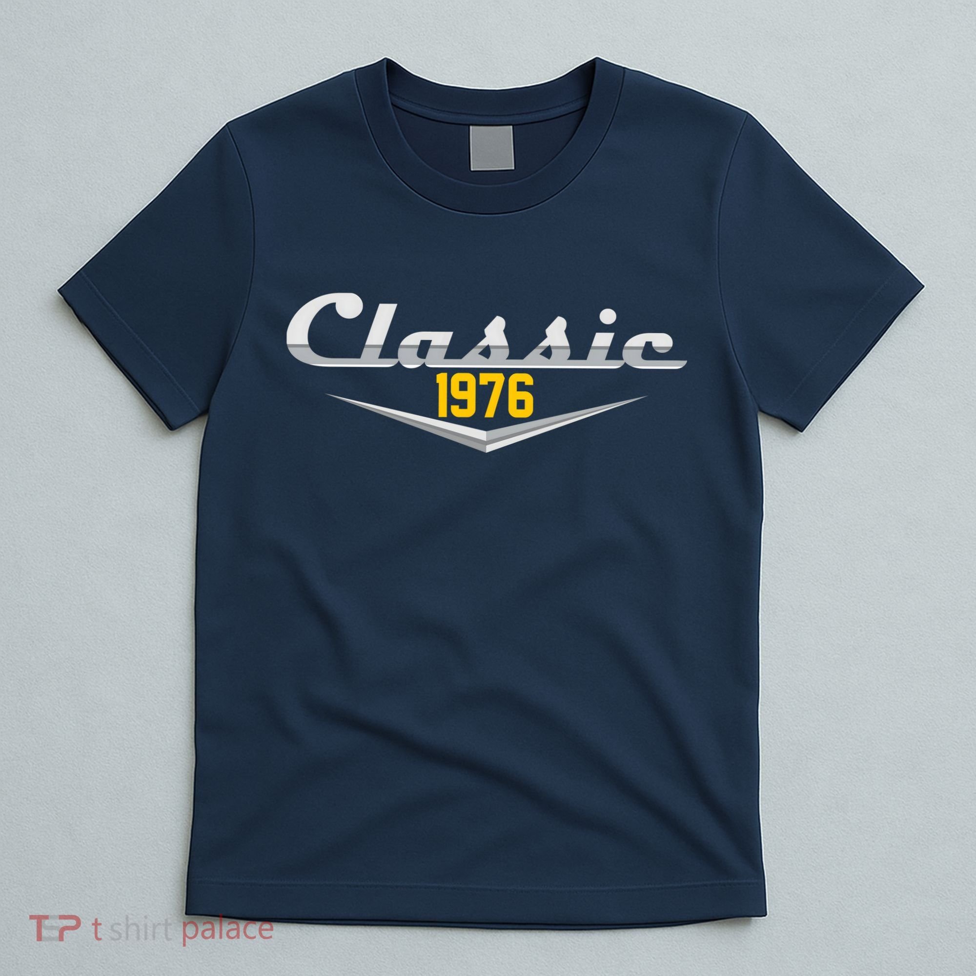Classic Car Emblem 1976 50th Birthday T-Shirt