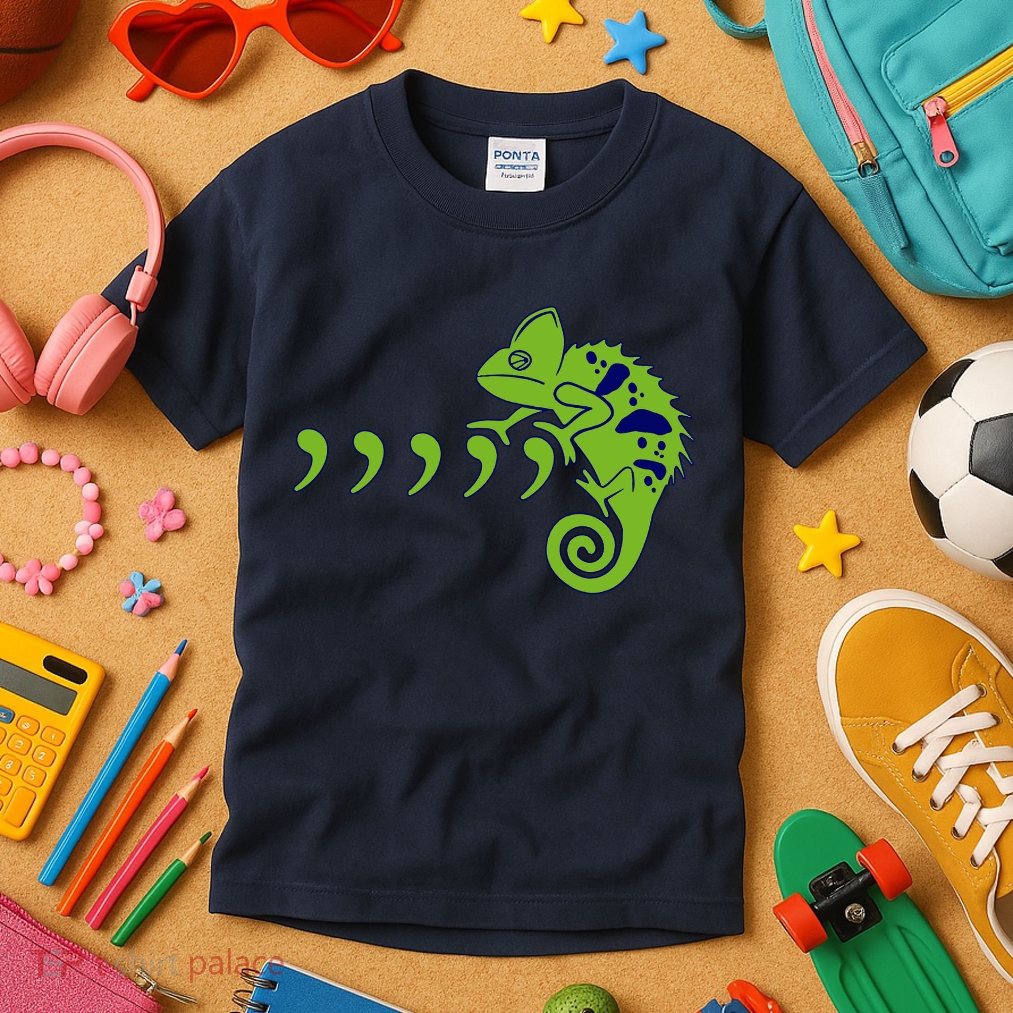 COMMA CHAMELEON FUNNY SONG PARODY MEME Kids T-Shirt