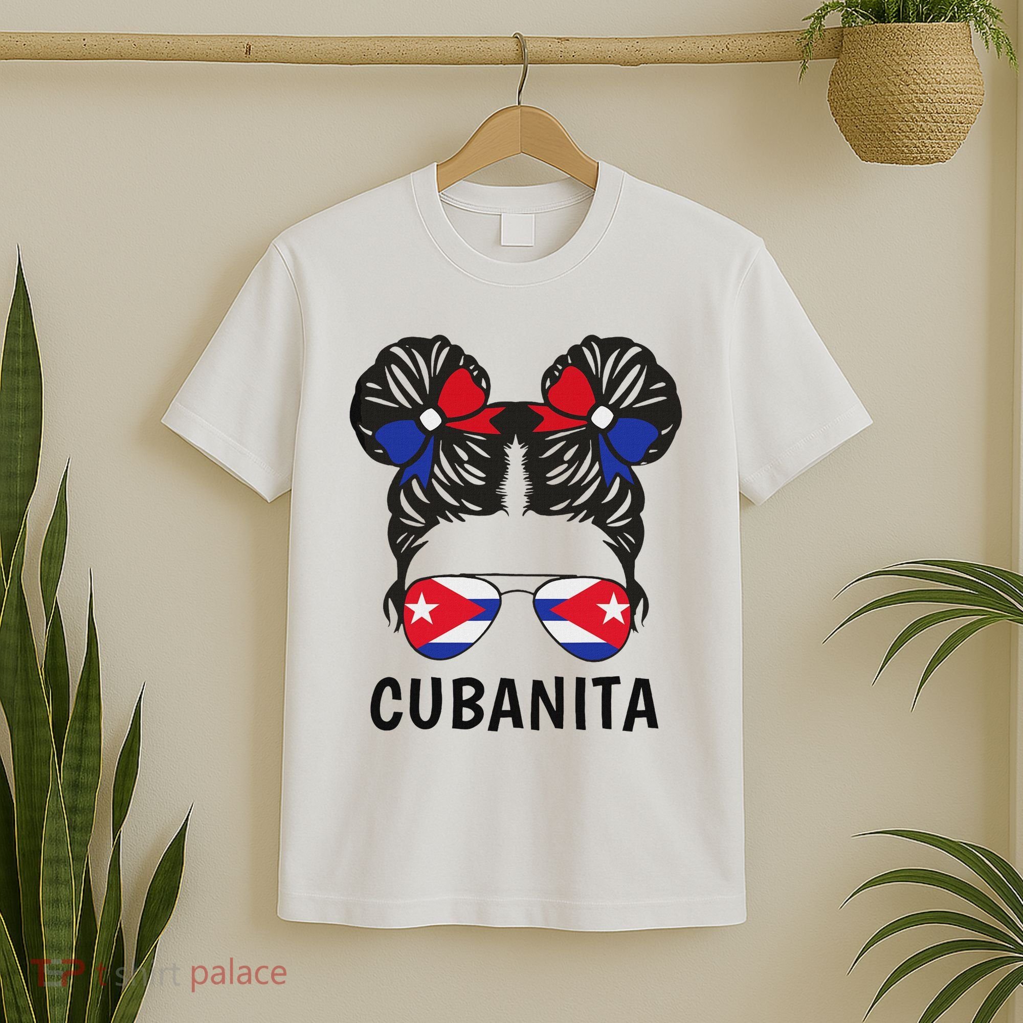 Cubanita Cuban Girl Hispanic Heritage Month Cuba Flag Women T-Shirt