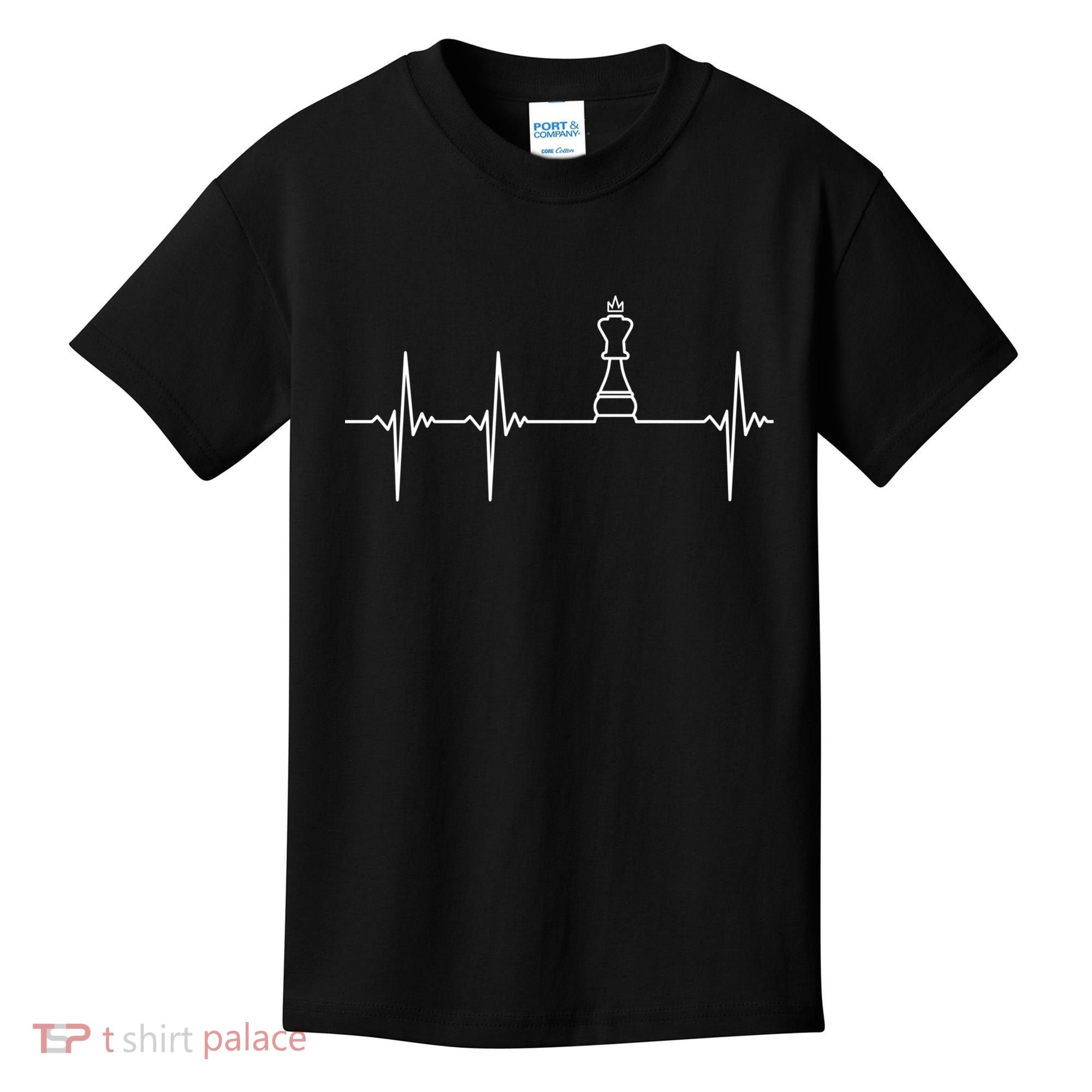 Chess Cool Gift Heartbeat King Piece Gift Chess Players Lovers Kids T-Shirt
