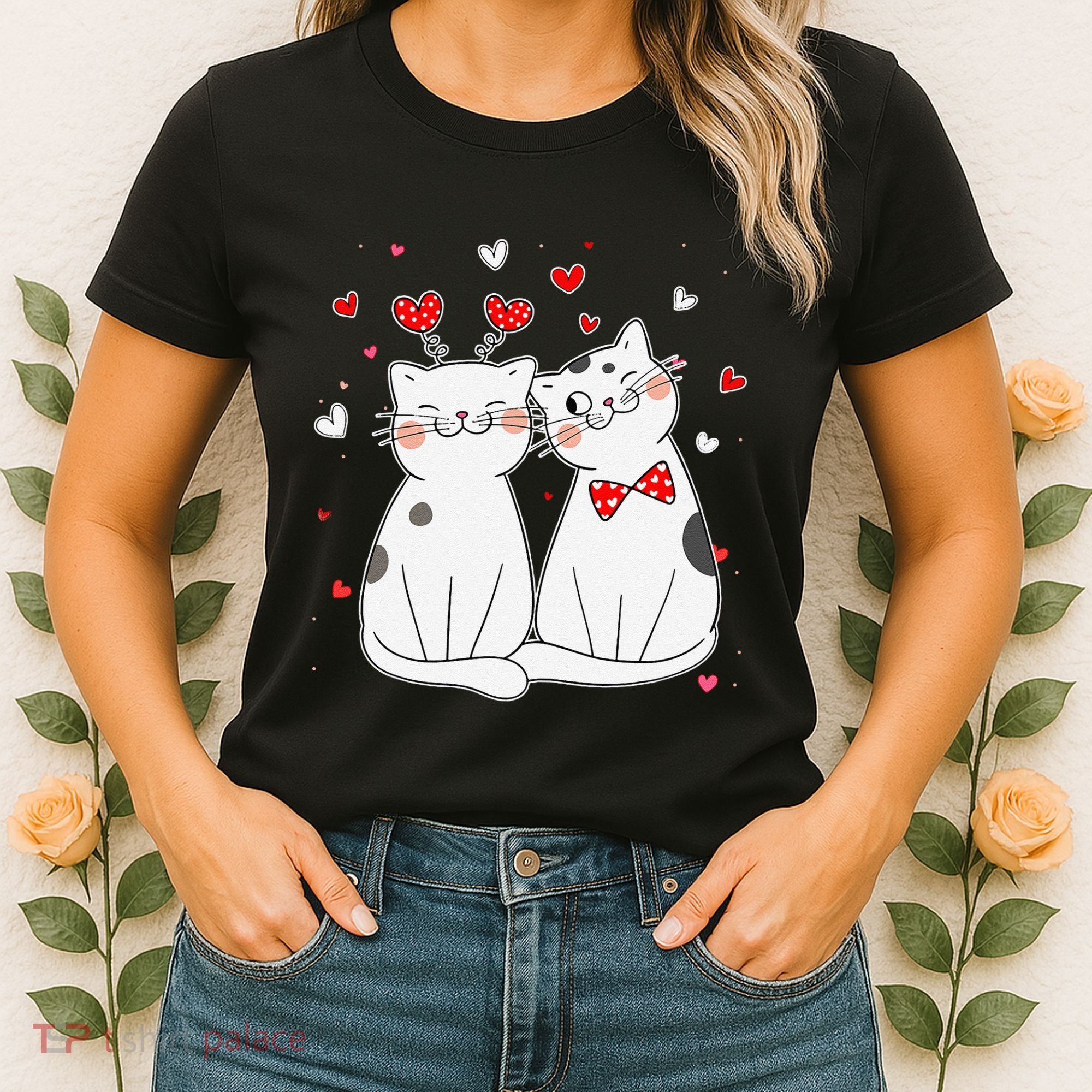 Cute Cats Kittens & Hearts Valentines Day Gift Women's T-Shirt