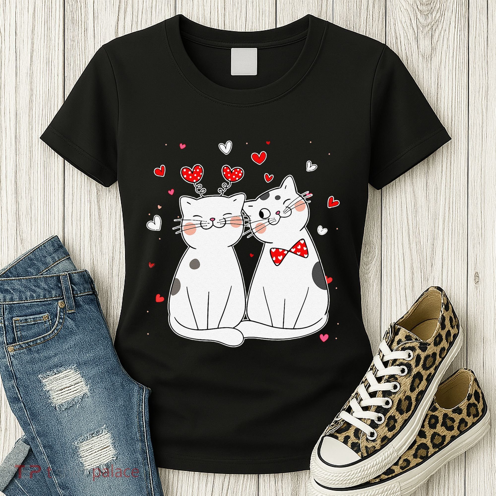 Cute Cats Kittens & Hearts Valentines Day Gift Women's T-Shirt