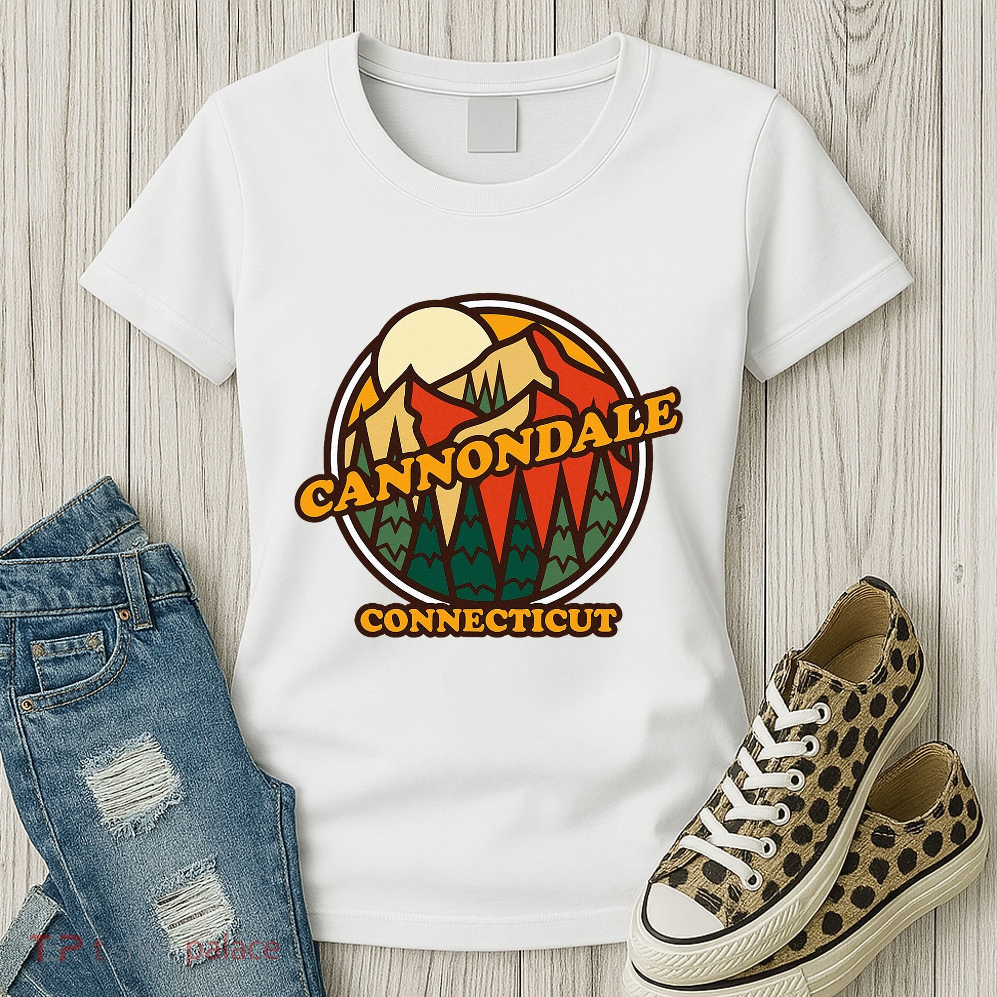 Cannondale Connecticut Mountain Hiking Souvenir Women's T-Shirt
