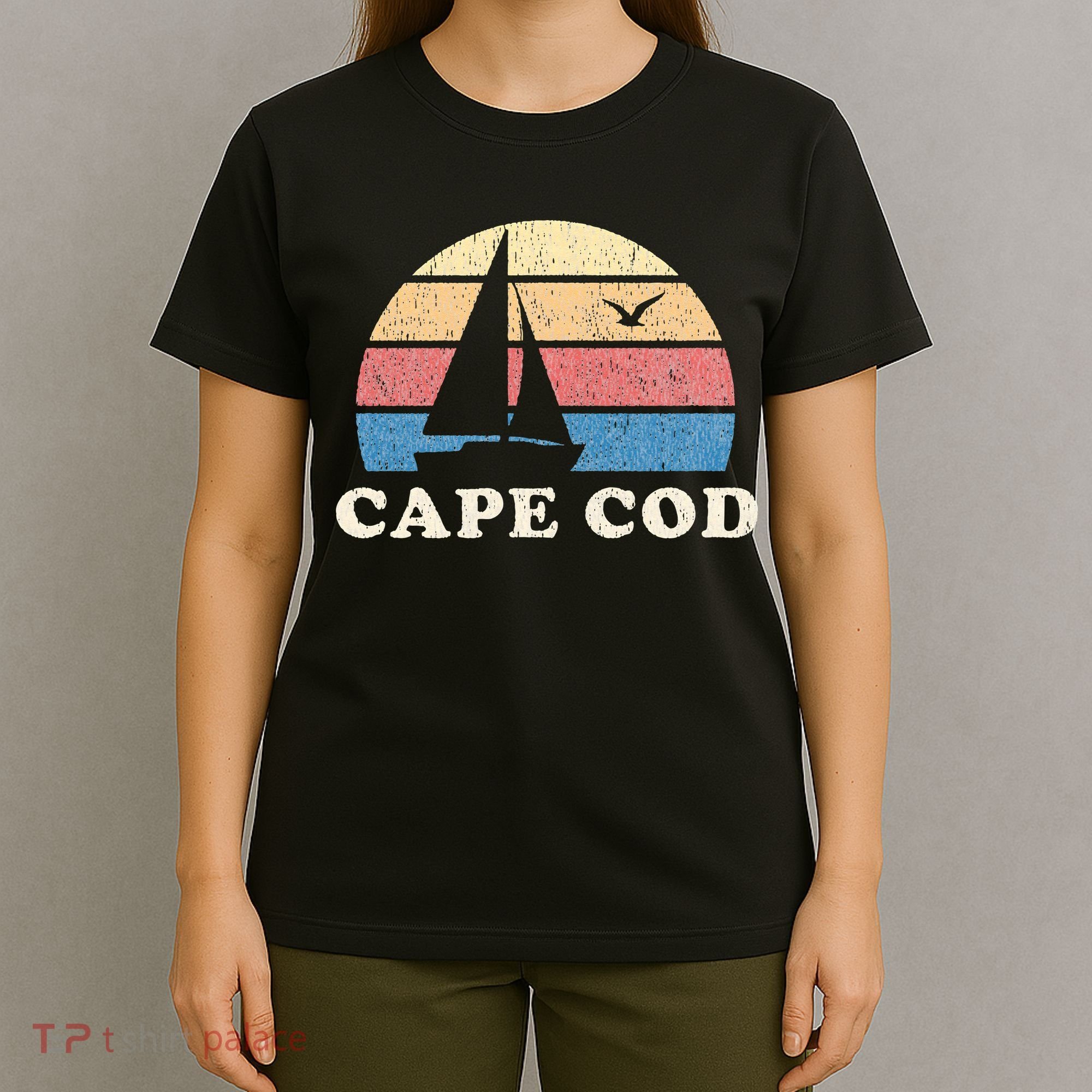 Cape Cod MA Vintage Sailboat 70s Throwback Sunset T-Shirt