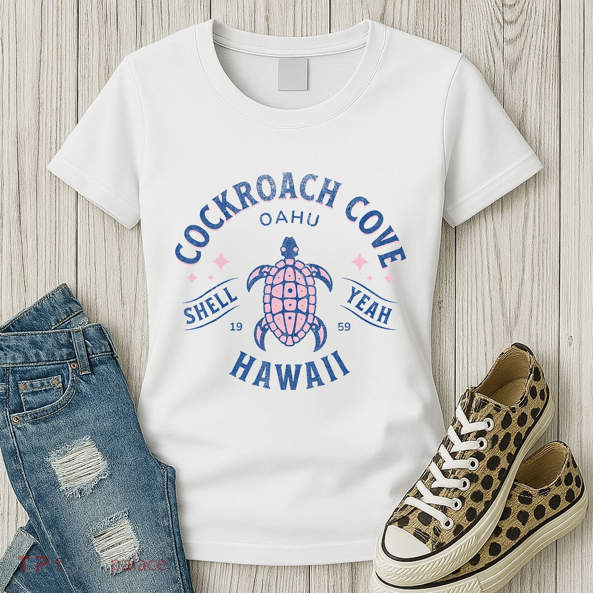 Cockroach Cove Oahu Hawaii Sea Turtle Women's T-Shirt