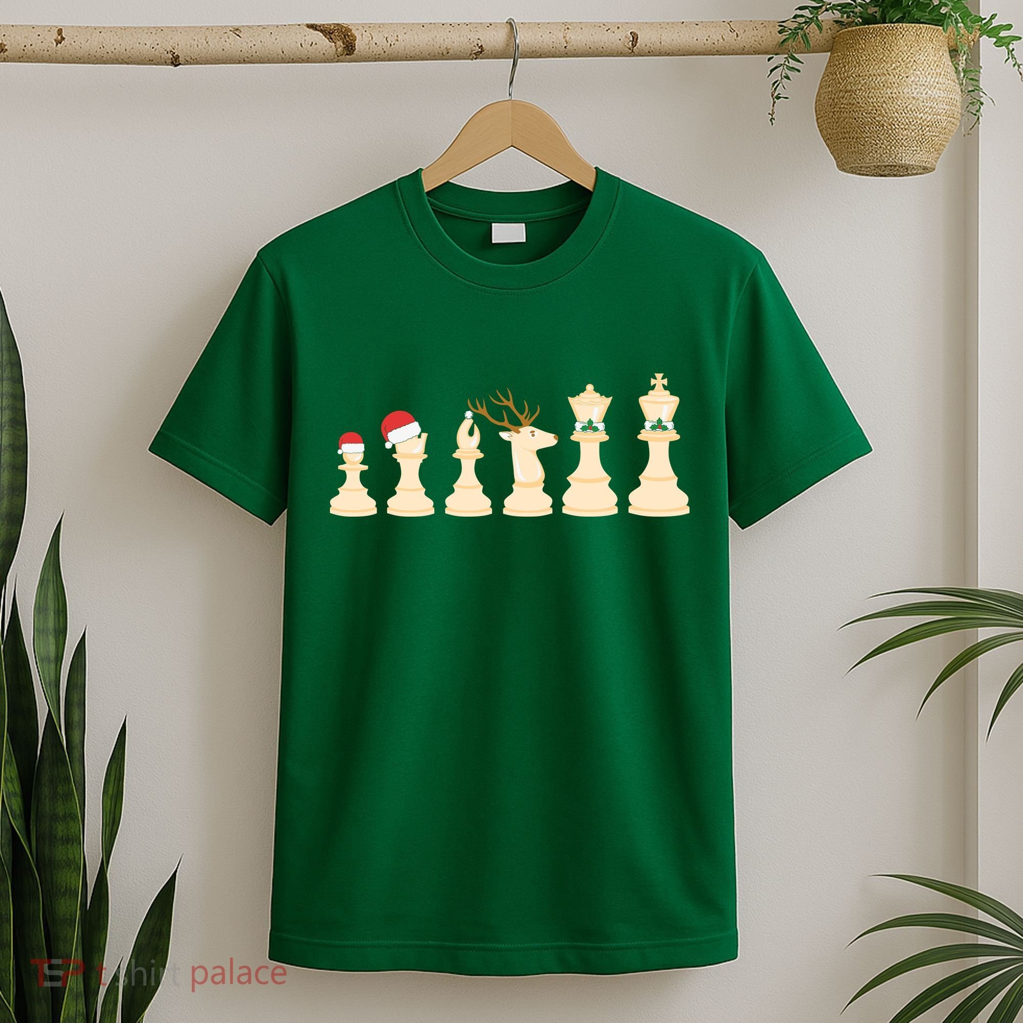 Christmas Chess Pieces Xmas Lights Santa Chess Player T-Shirt