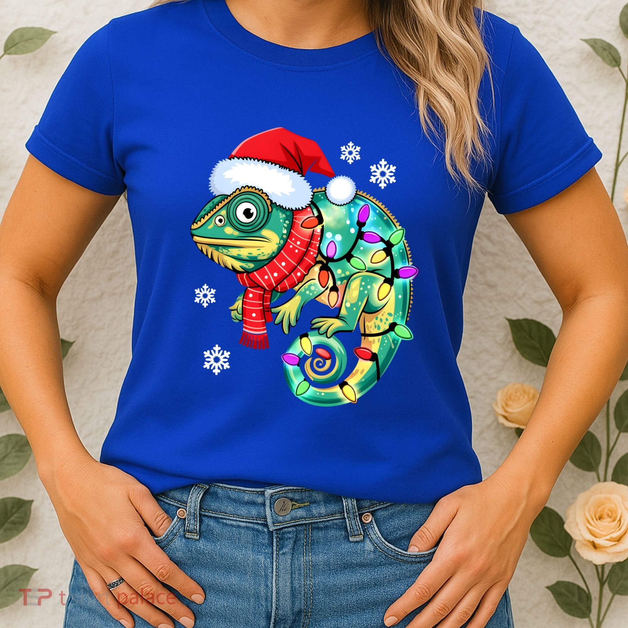 Chameleon Christmas Santa Hat Animal Lover Xmas Light Cool Gift Women's T-Shirt
