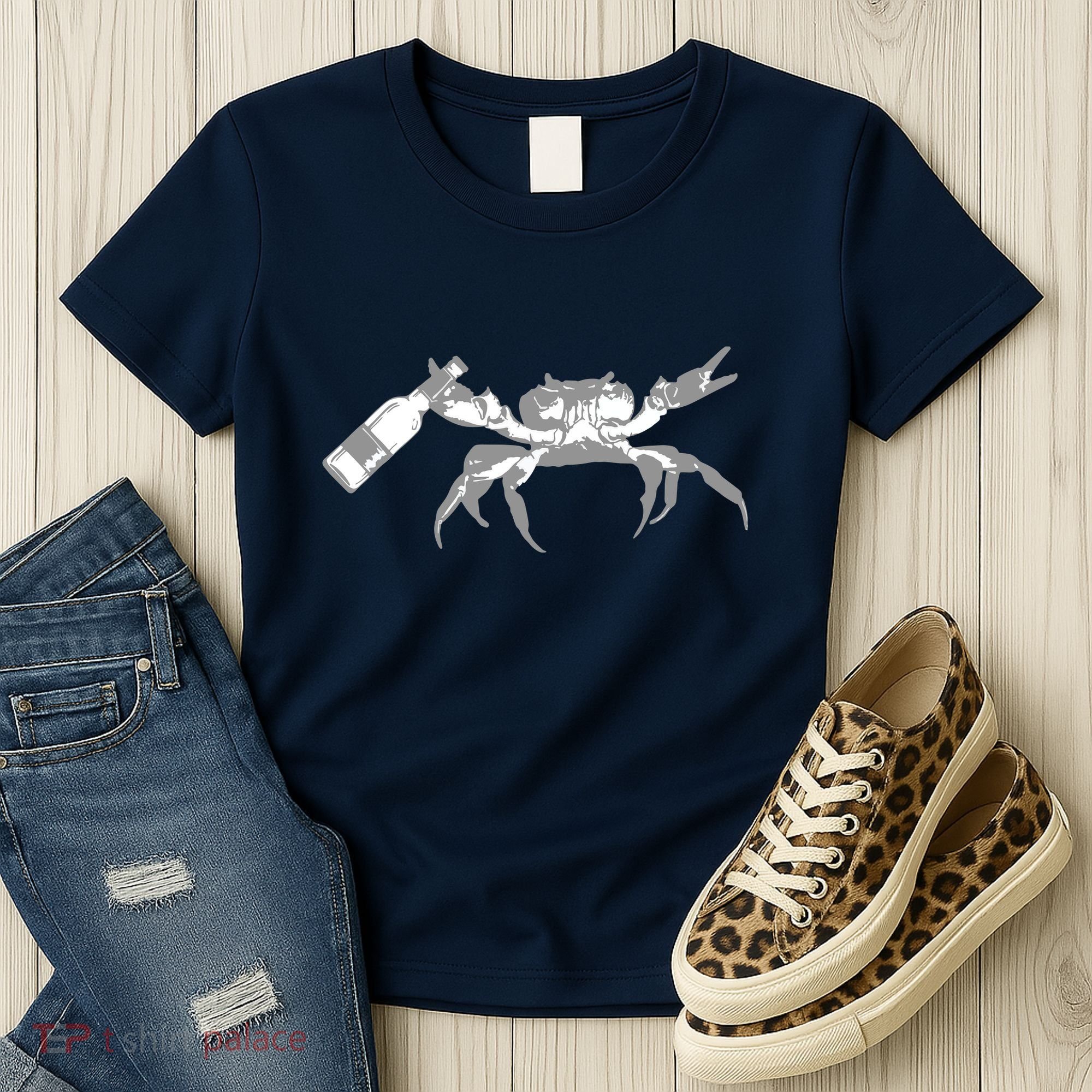 Crab Drinking Beer Women's T-Shirt