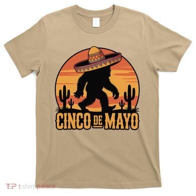 Cinco De Mayo Bigfoot Sombrero Desert Sunset T-Shirt