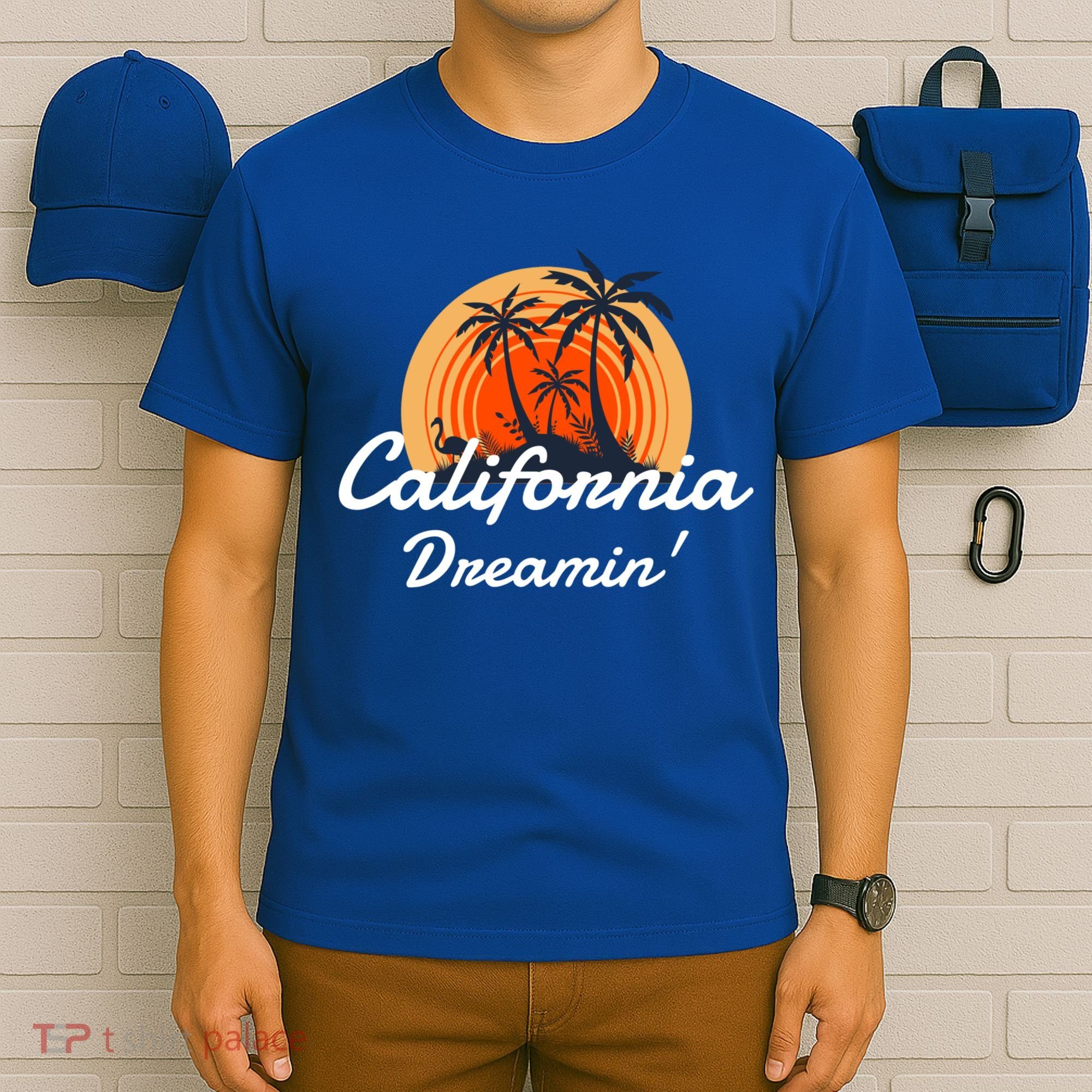 California Dreamin' Sunset Venice Beach Summer Surf La Gift T-Shirt