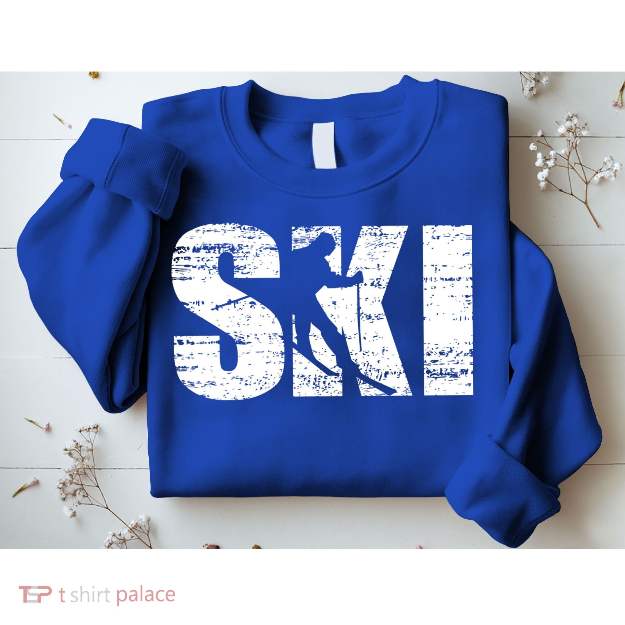Cool Distressed Skiing Cute Gift For Skiers Sweatshirt